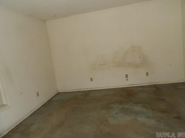 335 Cottonwood Lane Property Photo 7