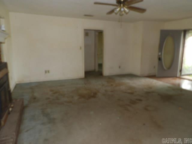 335 Cottonwood Lane Property Photo 10