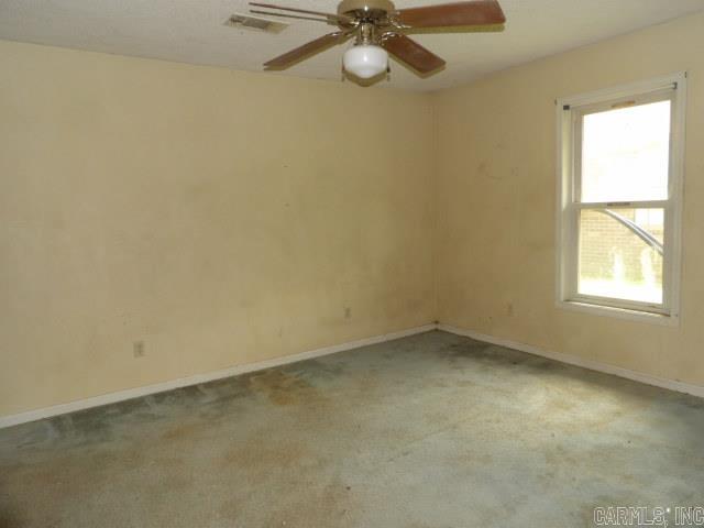 335 Cottonwood Lane Property Photo 12