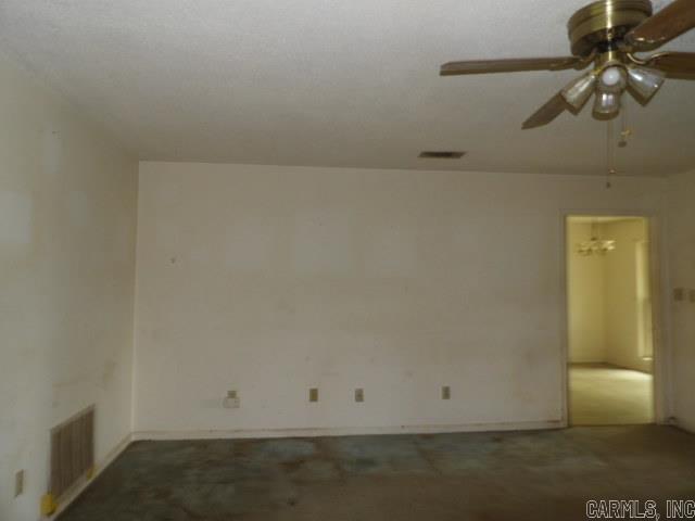335 Cottonwood Lane Property Photo 14