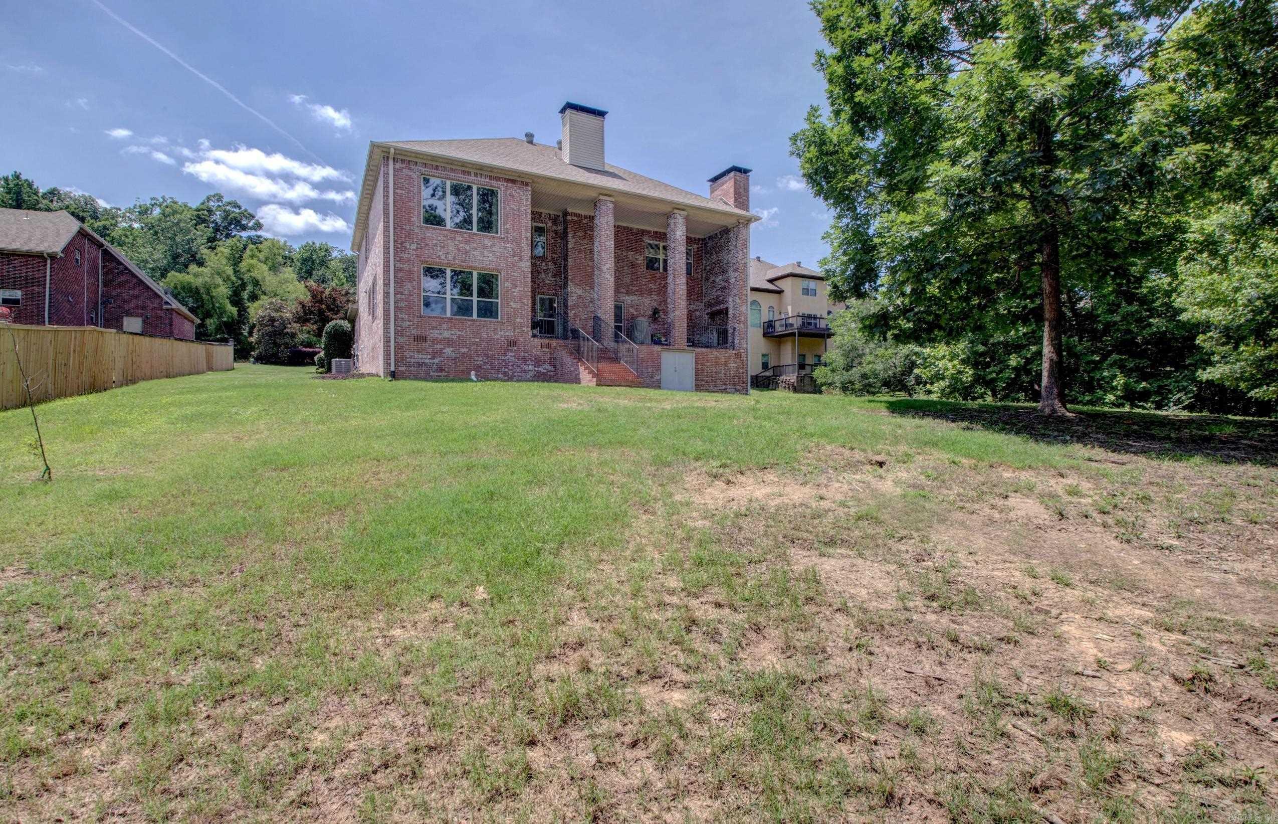 112 Navajo Trail Property Photo 44