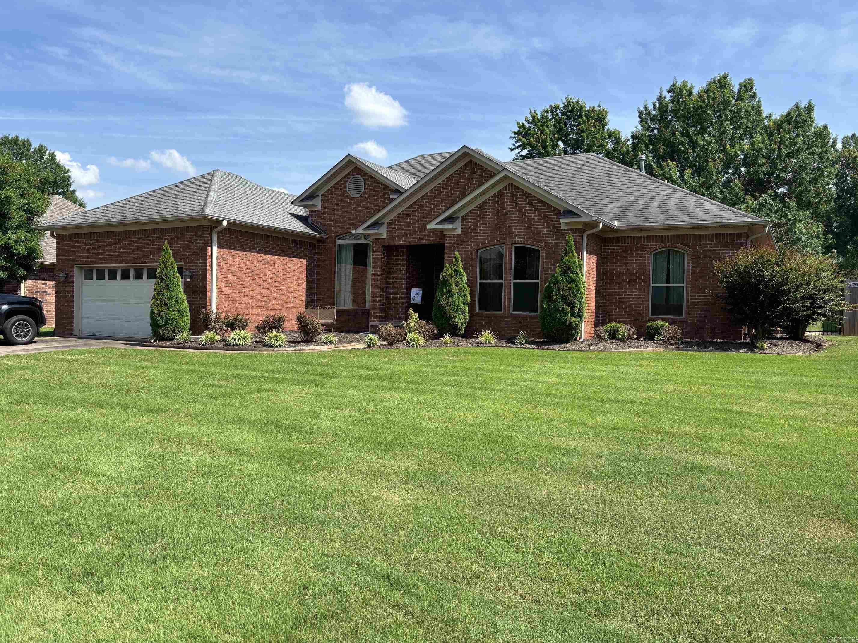 3715 Mcconnell Drive Property Photo 2