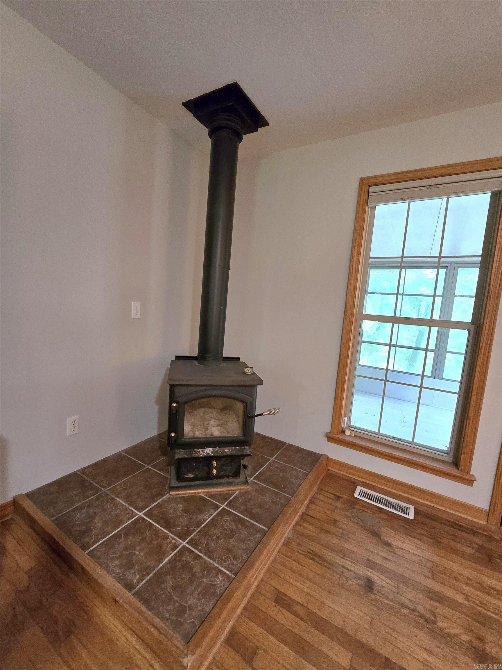 128 Cherokee Ridge Trail Property Photo 6