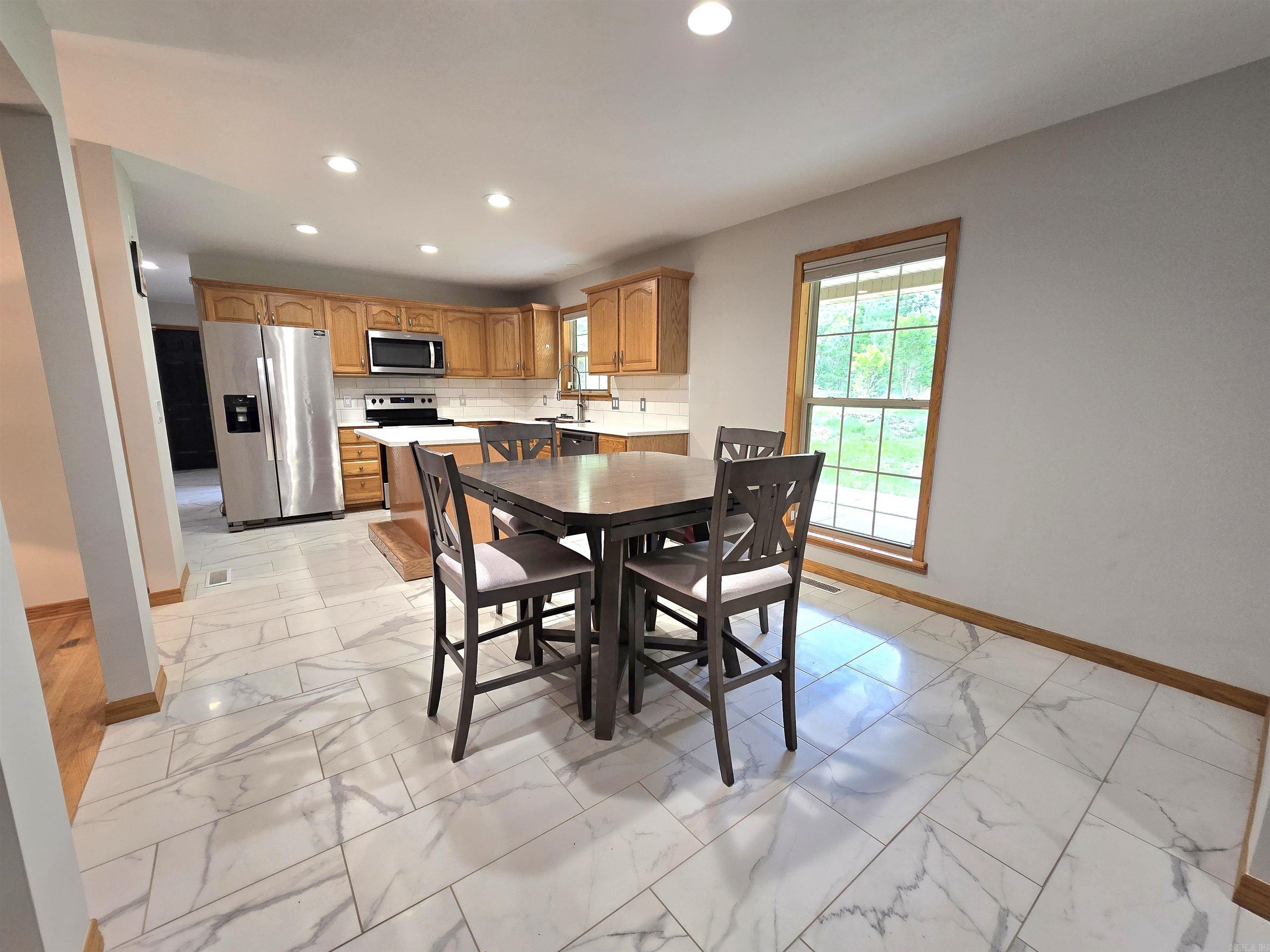 128 Cherokee Ridge Trail Property Photo 7