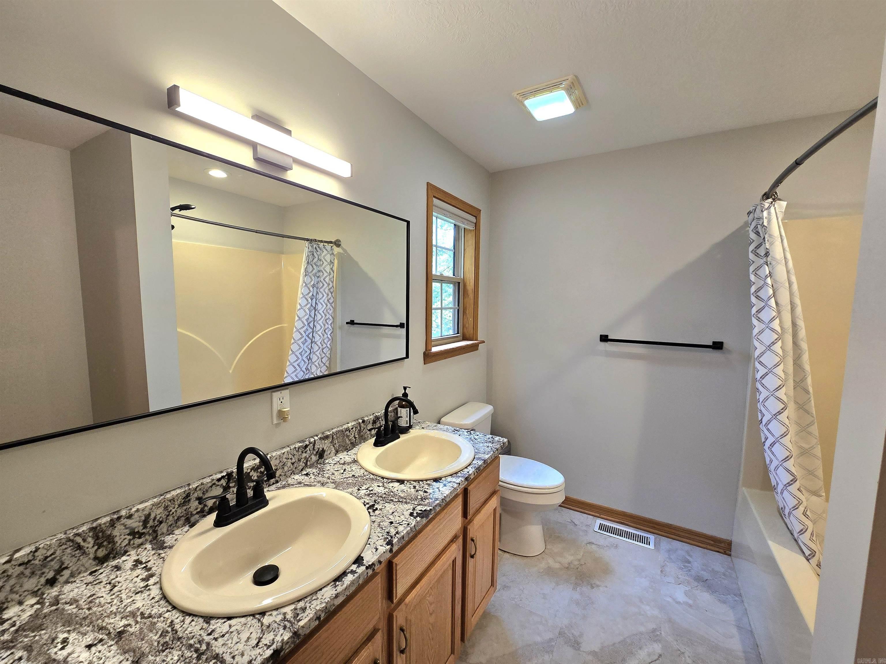 128 Cherokee Ridge Trail Property Photo 18