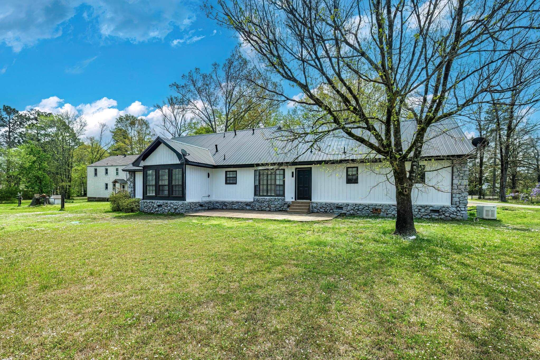 248 Curtis Road Property Photo 3
