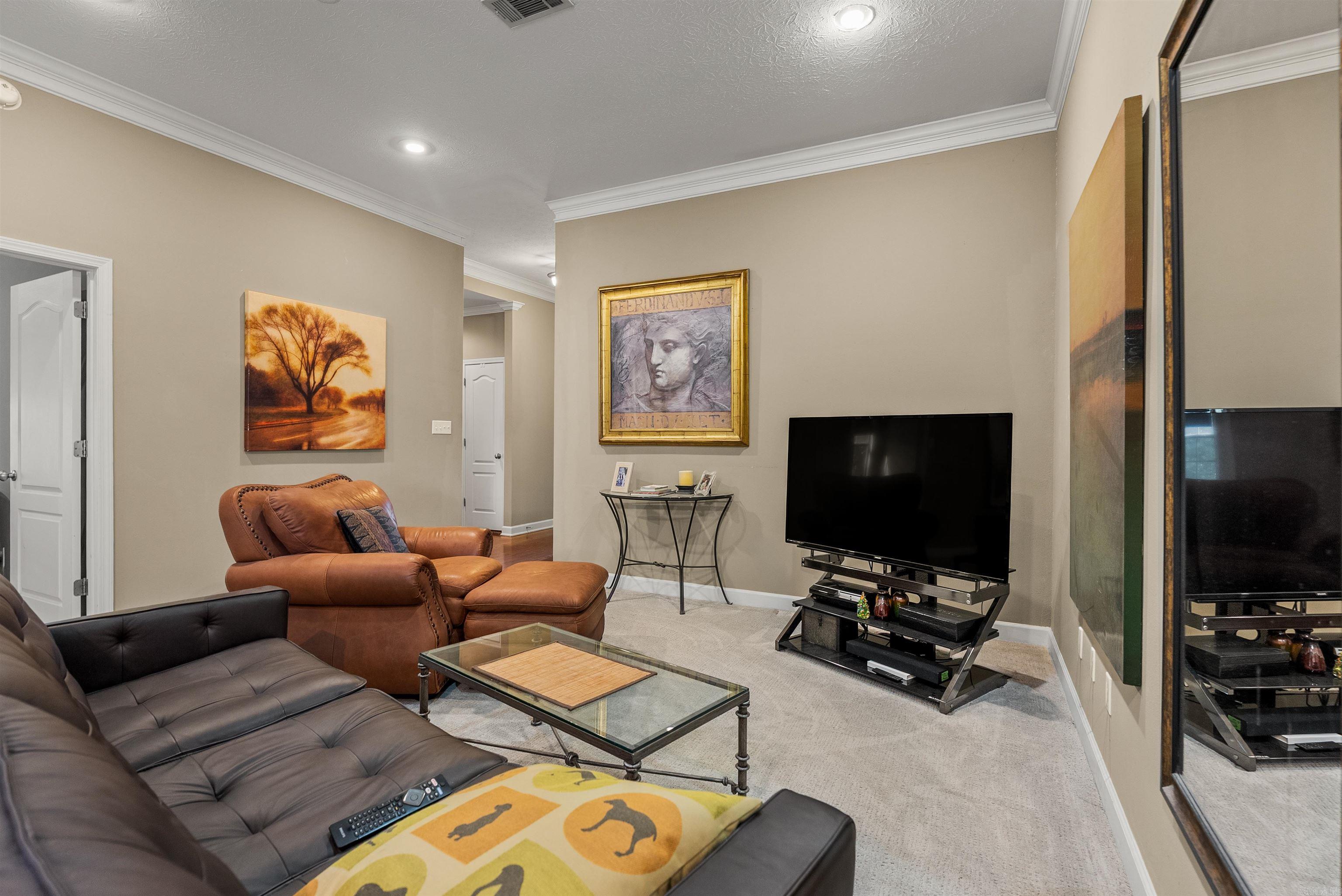 116 Pleasantwood Drive Property Photo 8