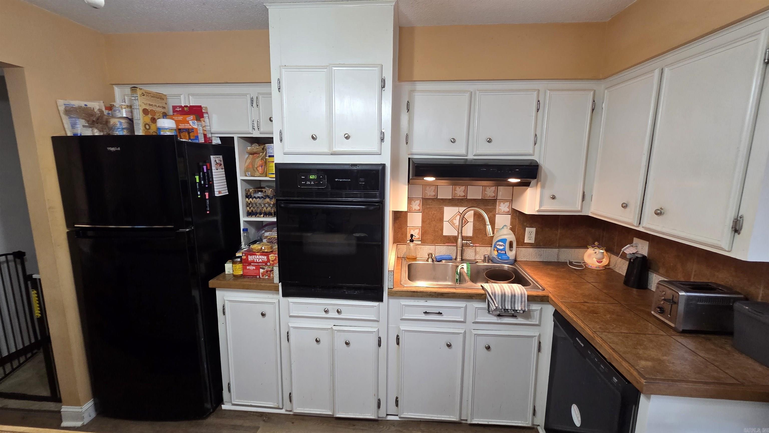 109 Concord Circle Property Photo 7