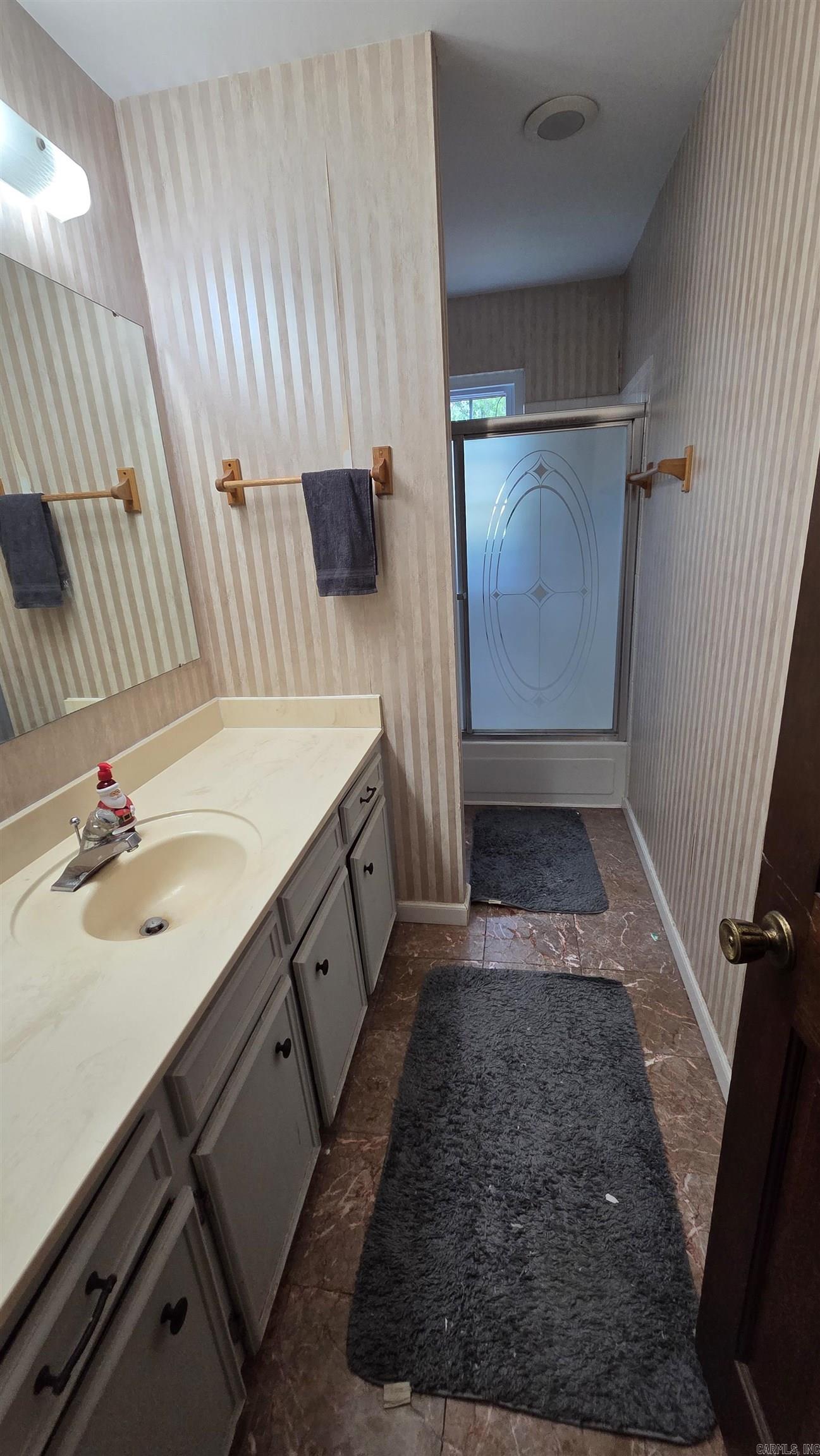 109 Concord Circle Property Photo 12