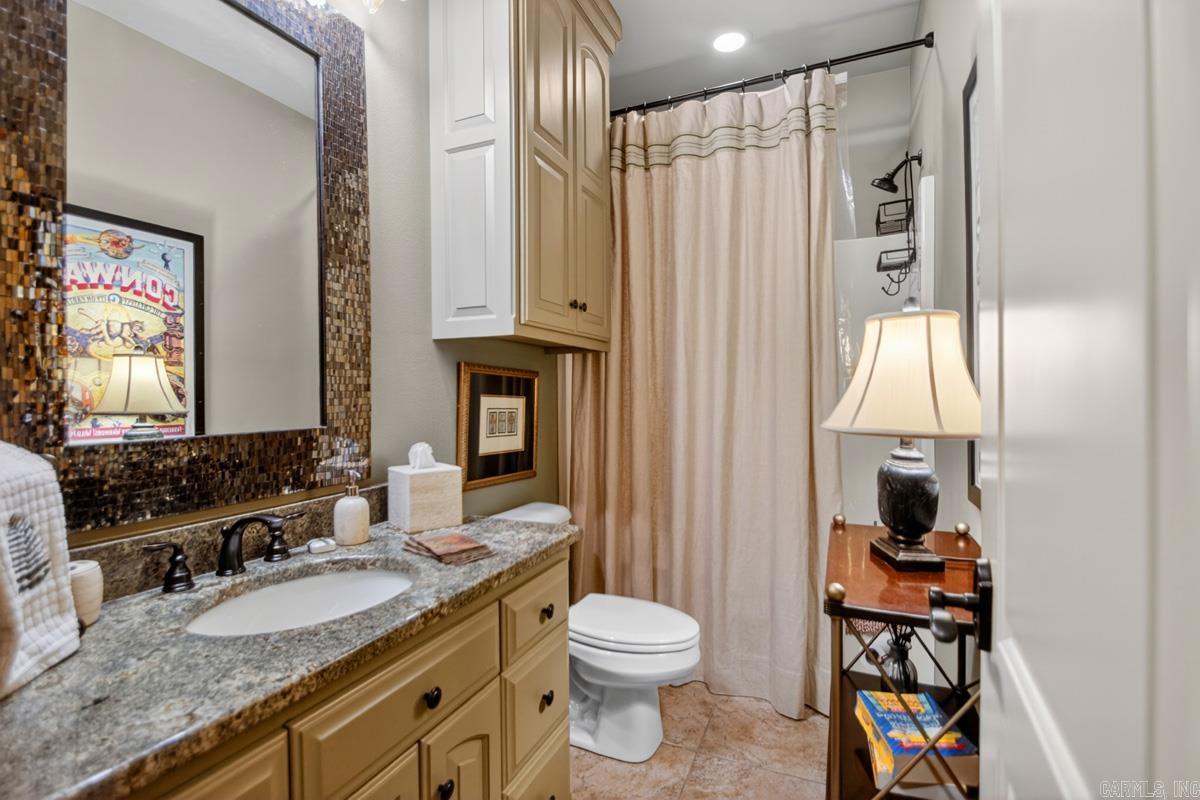 965 Chapel Hill Drive Property Photo 42