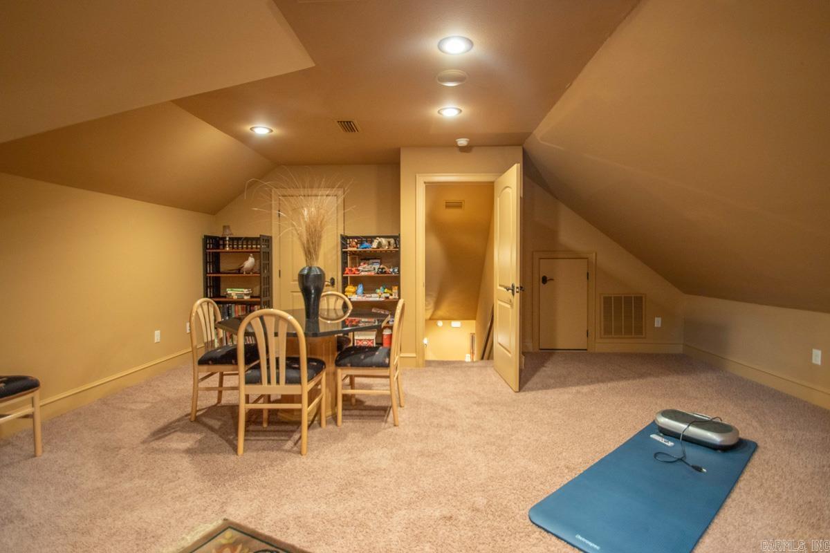 965 Chapel Hill Drive Property Photo 46