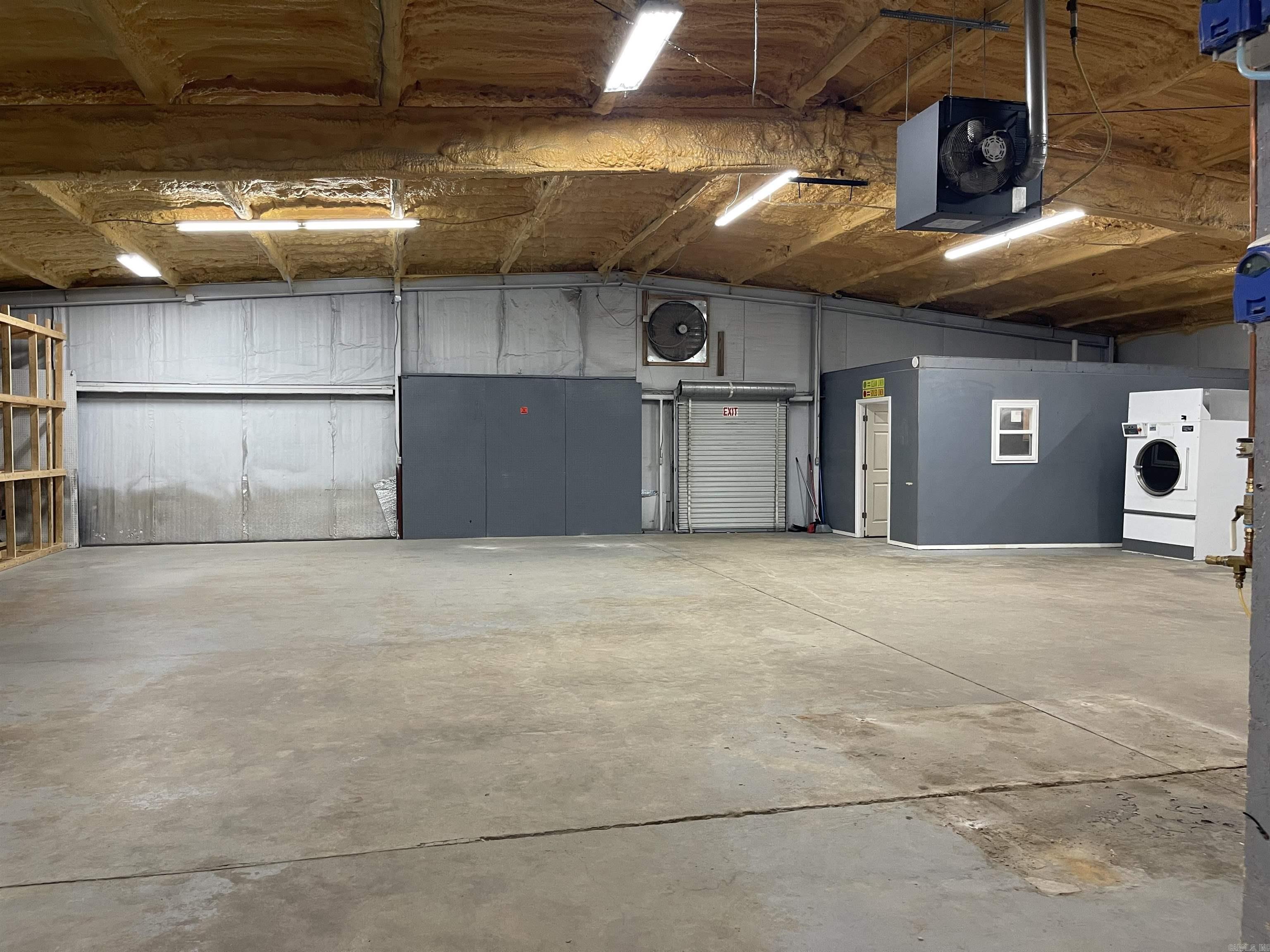 119 Gemar Property Photo 32