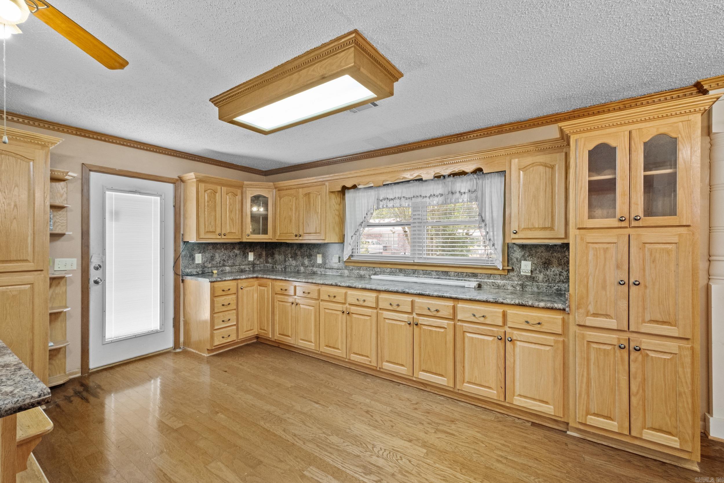 216 East Line Rd Property Photo 12