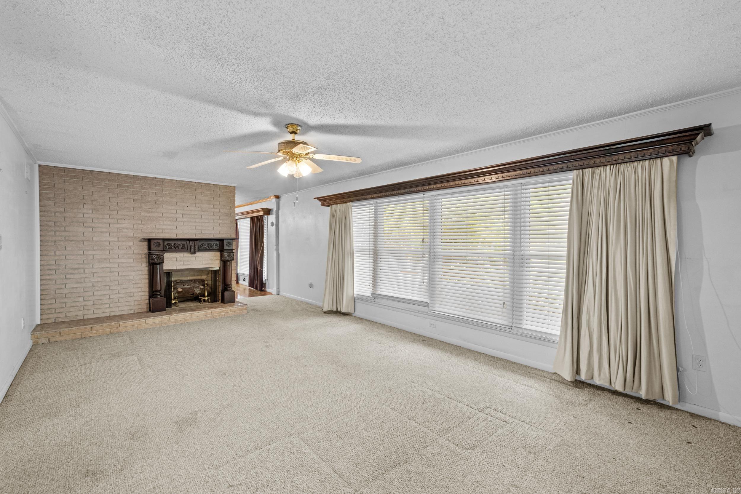 216 East Line Rd Property Photo 16