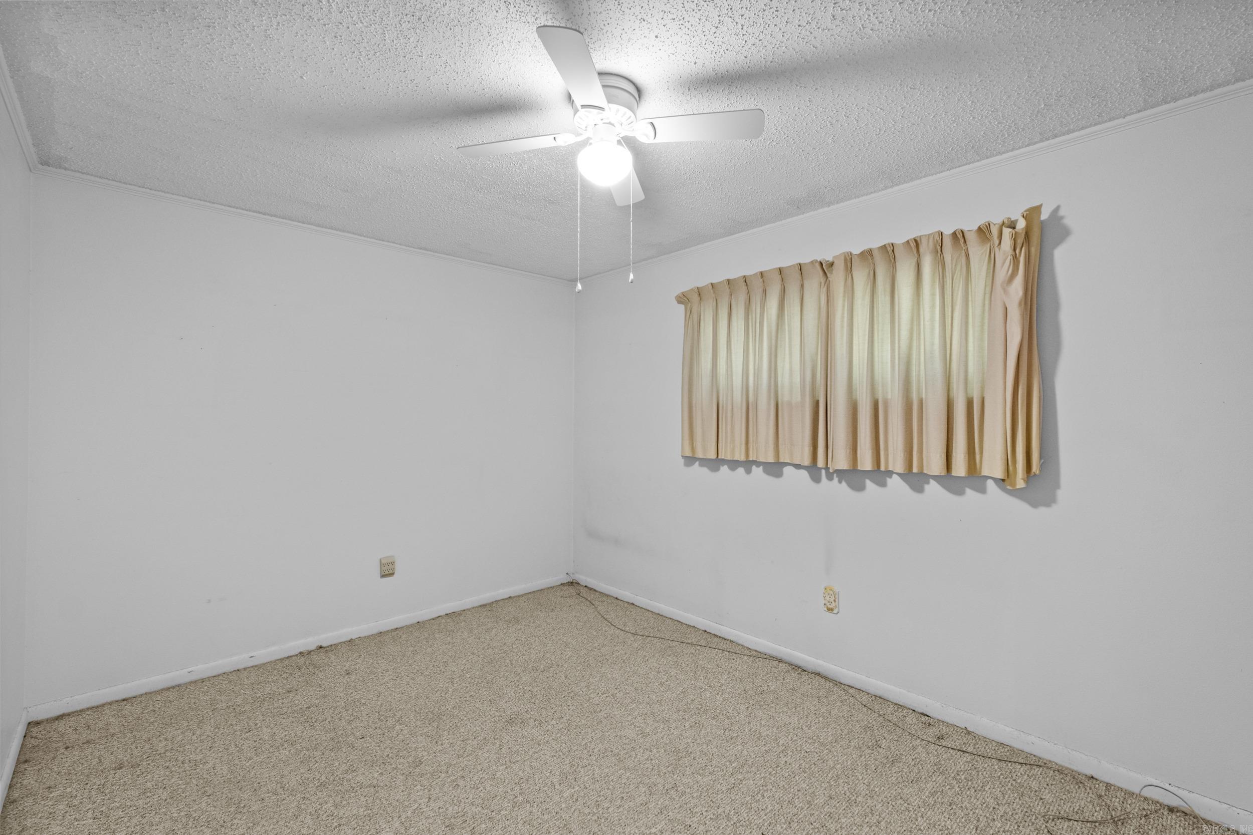 216 East Line Rd Property Photo 22