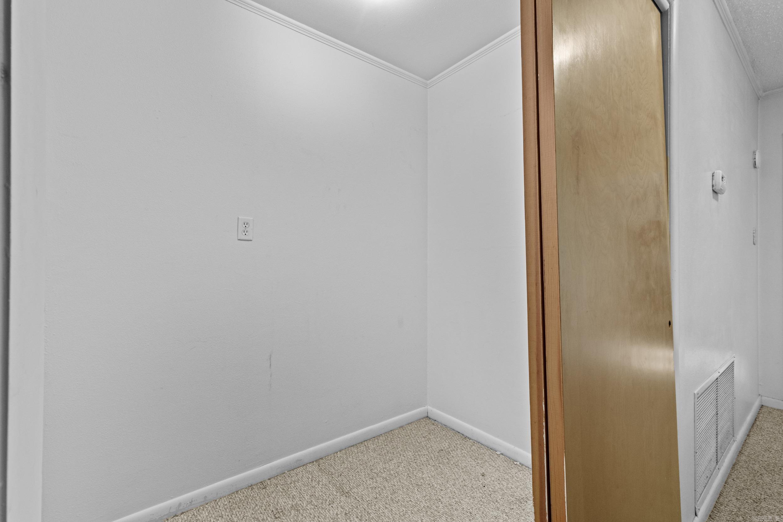 216 East Line Rd Property Photo 24
