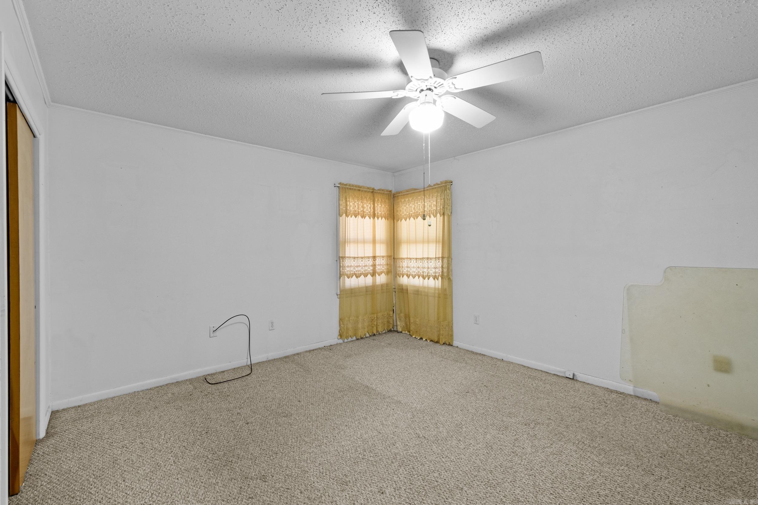 216 East Line Rd Property Photo 25