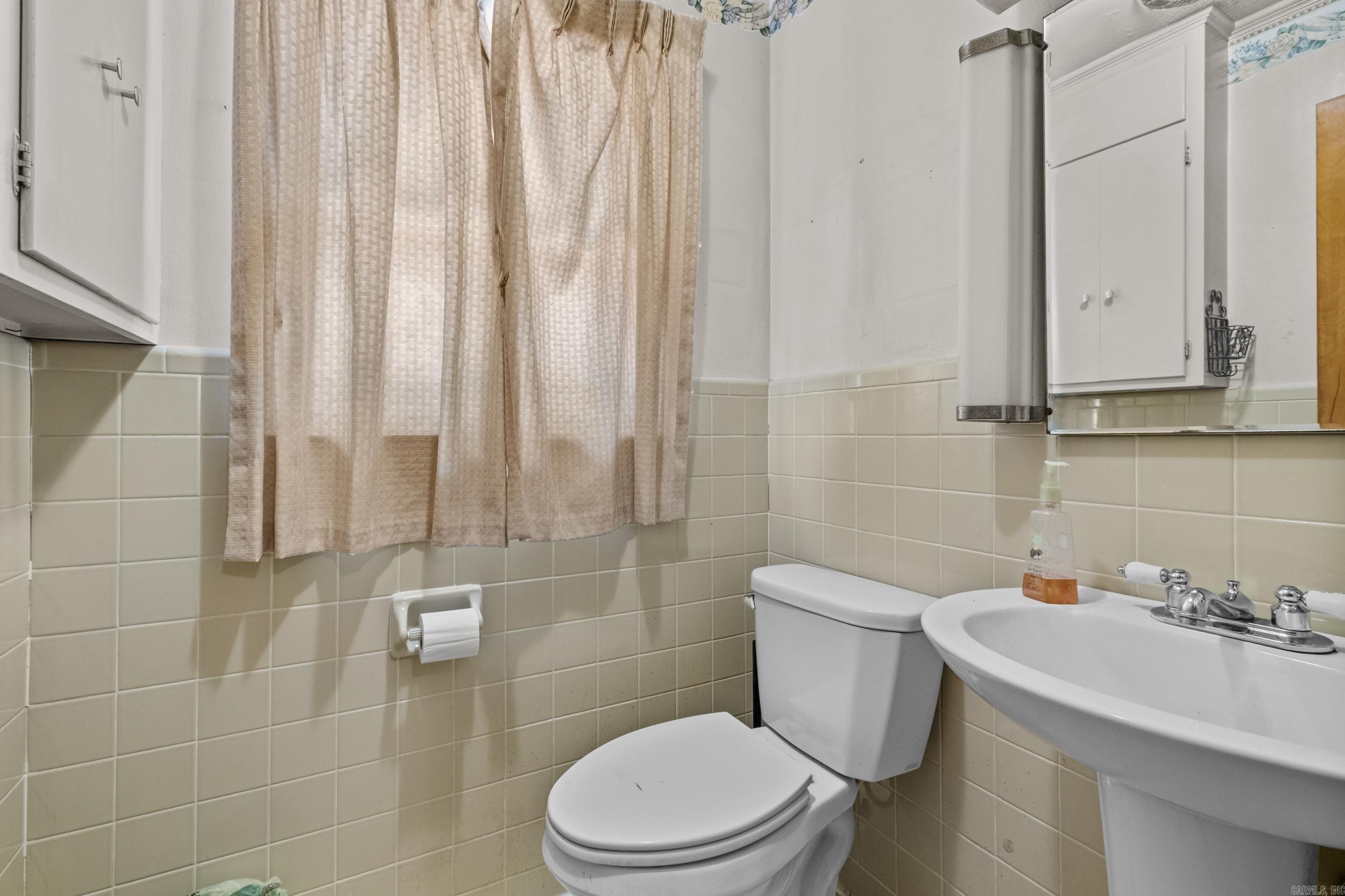 216 East Line Rd Property Photo 29