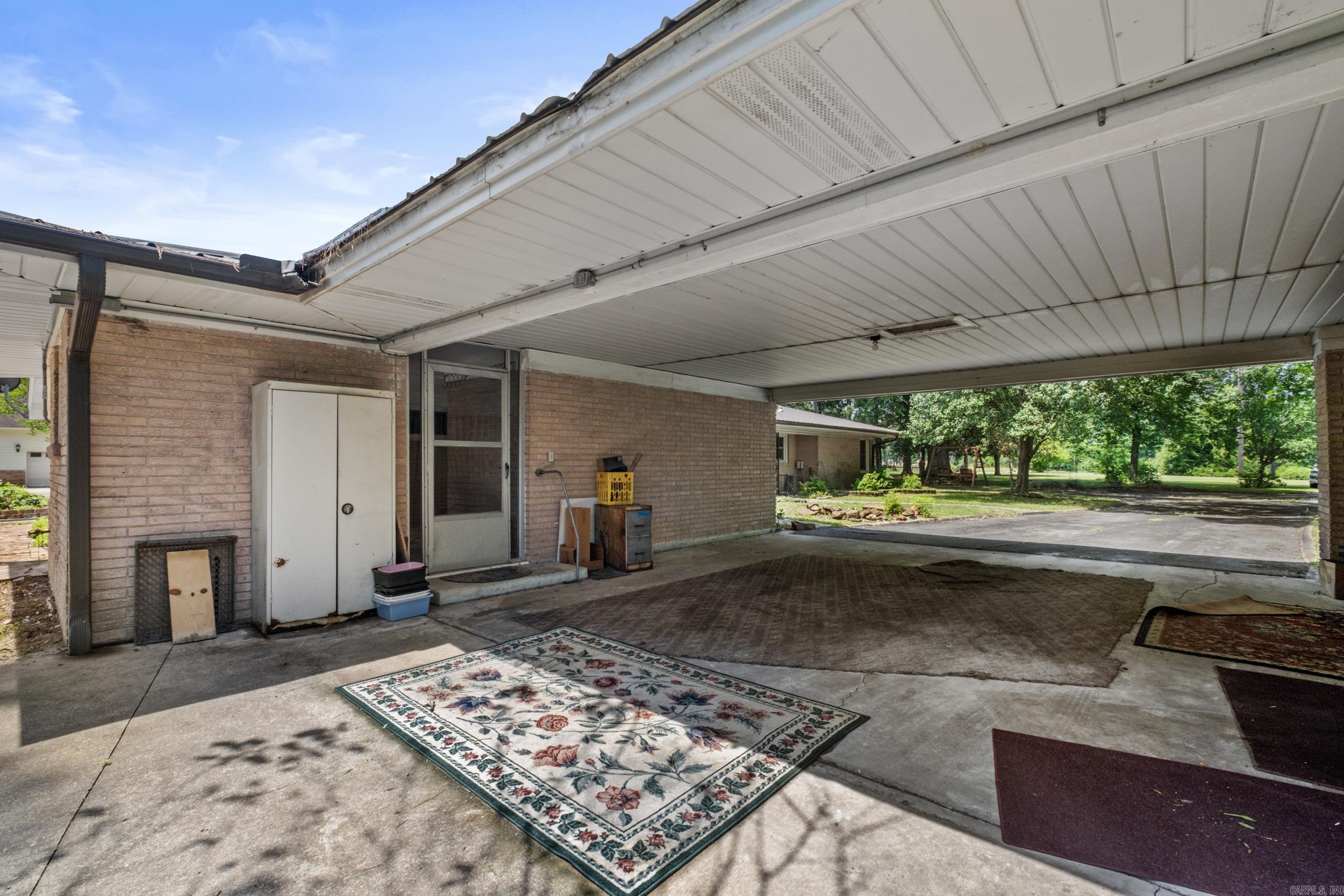216 East Line Rd Property Photo 34