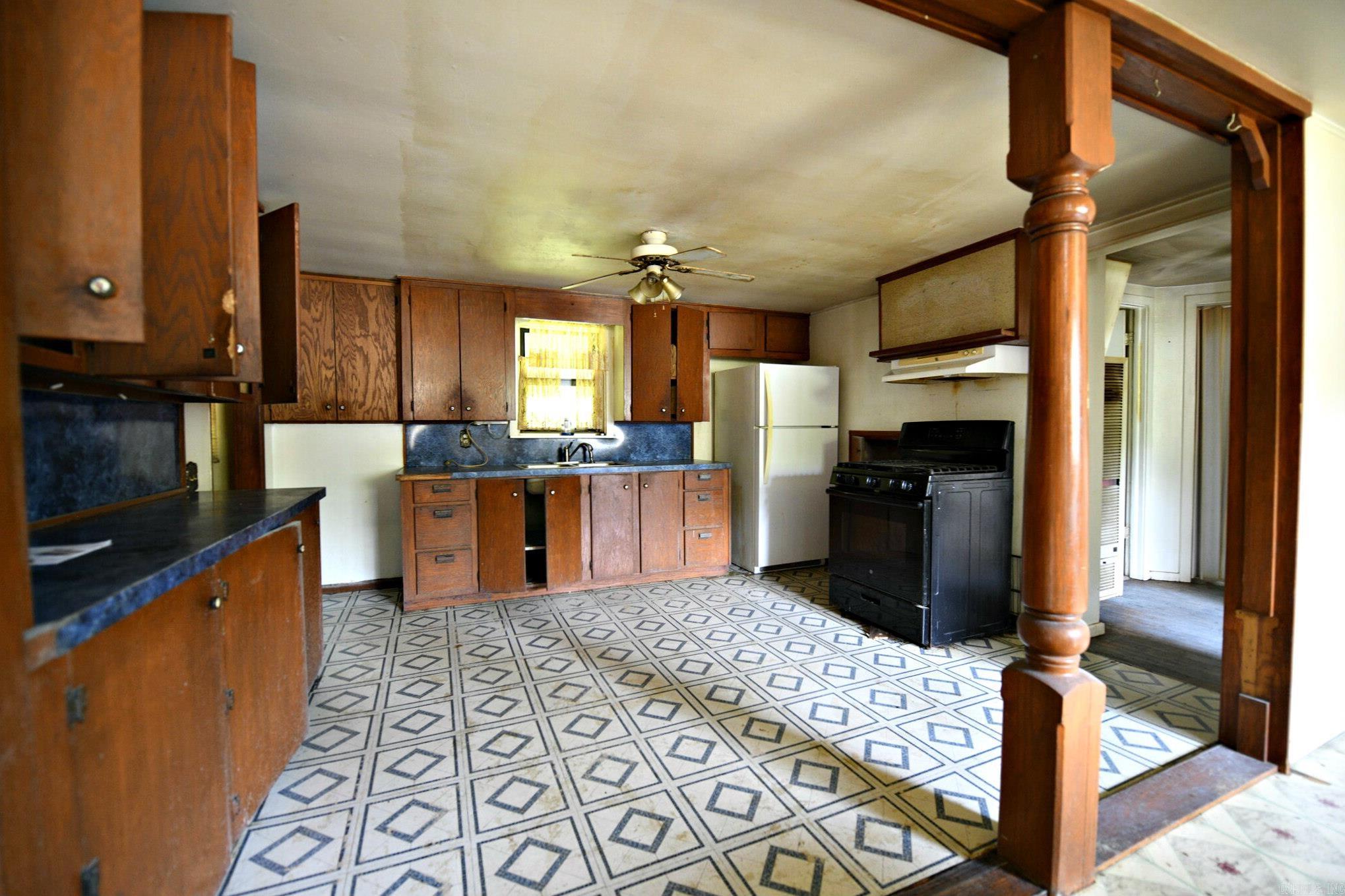 1001 Marion Ave Property Photo 15
