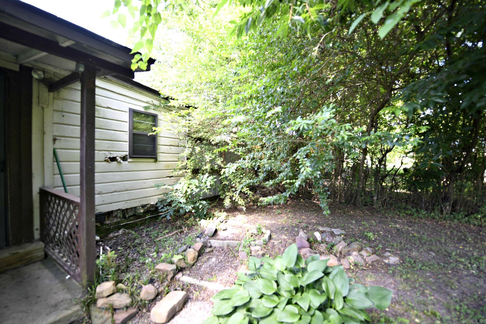 1001 Marion Ave Property Photo 36
