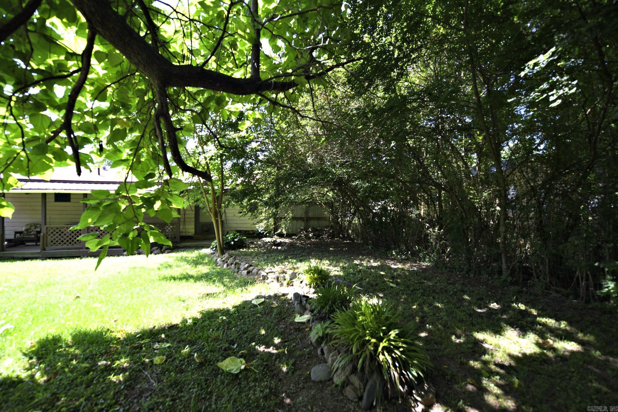 1001 Marion Ave Property Photo 39