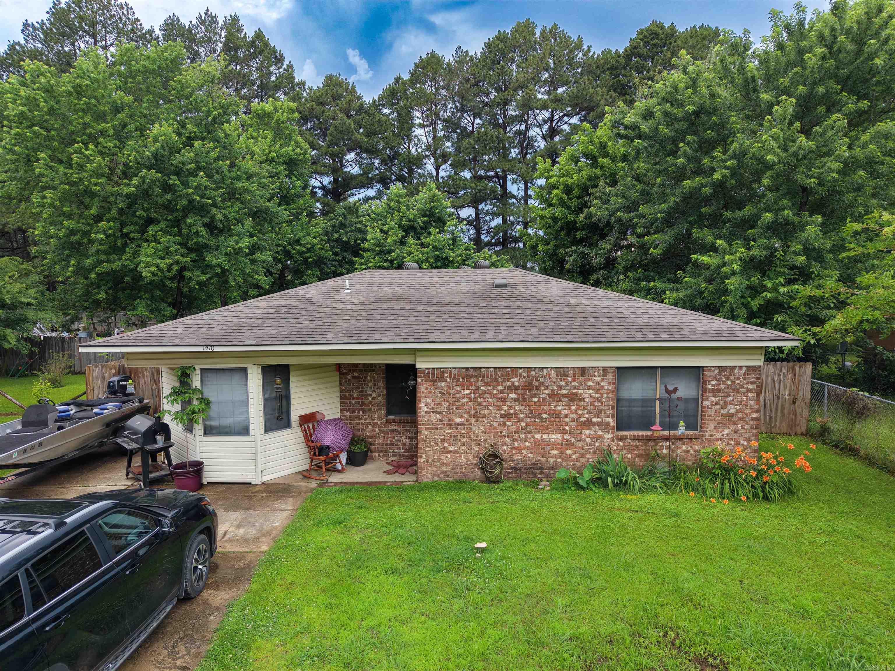 1410 Sw Maple St Property Photo 1
