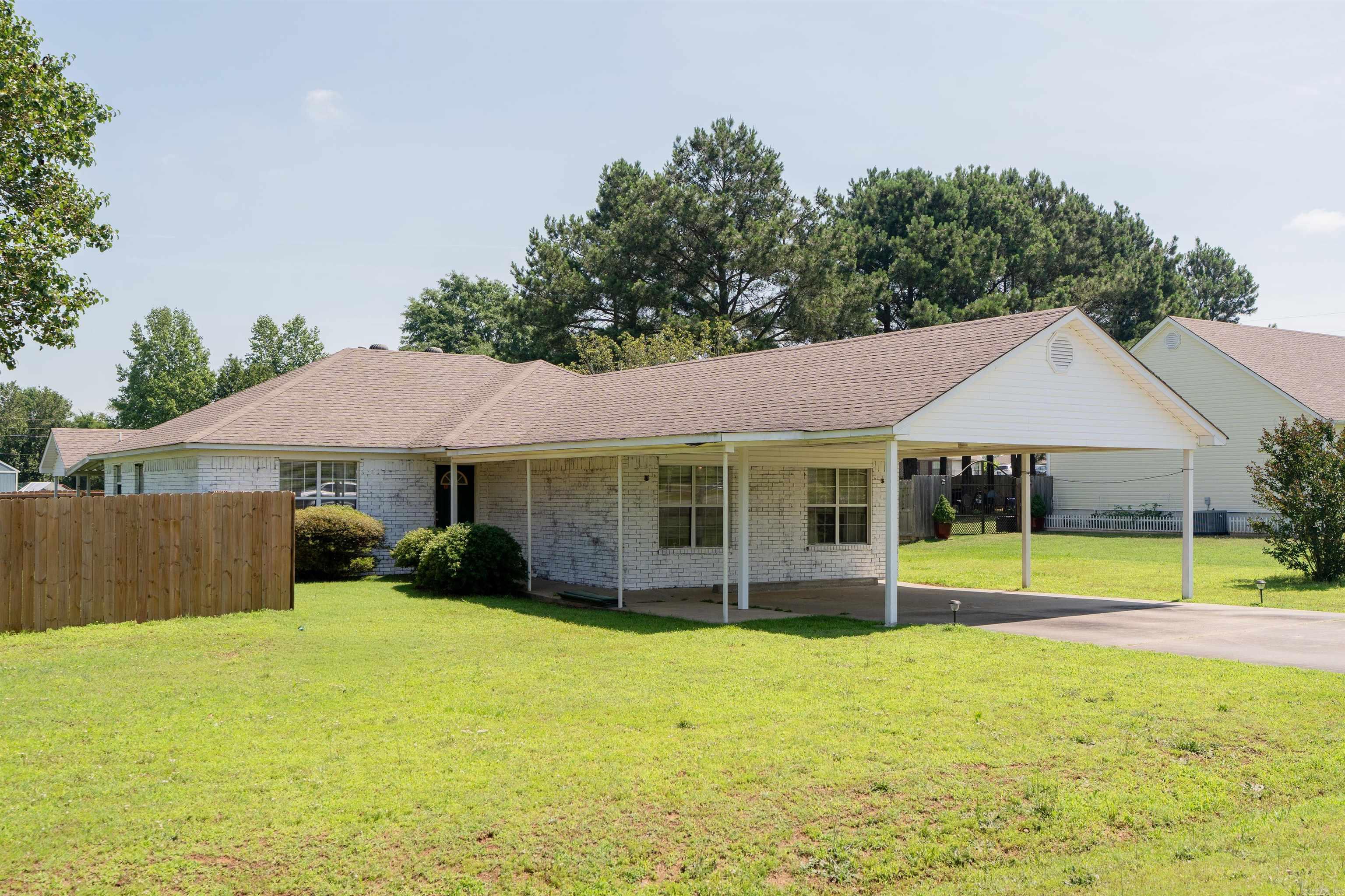 24 Summerview Circle Property Photo 2