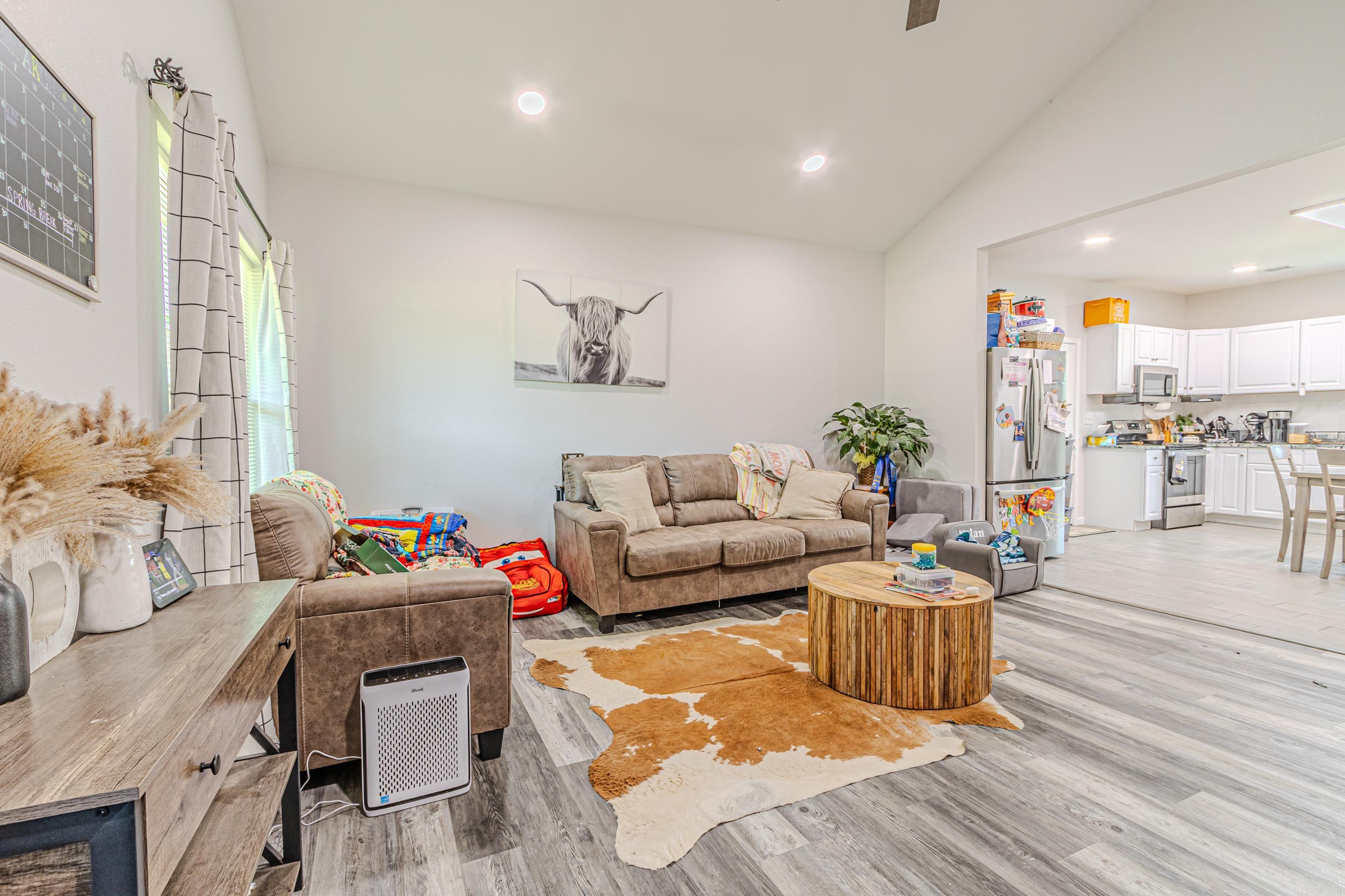 279 Cr 7922 Property Photo 5