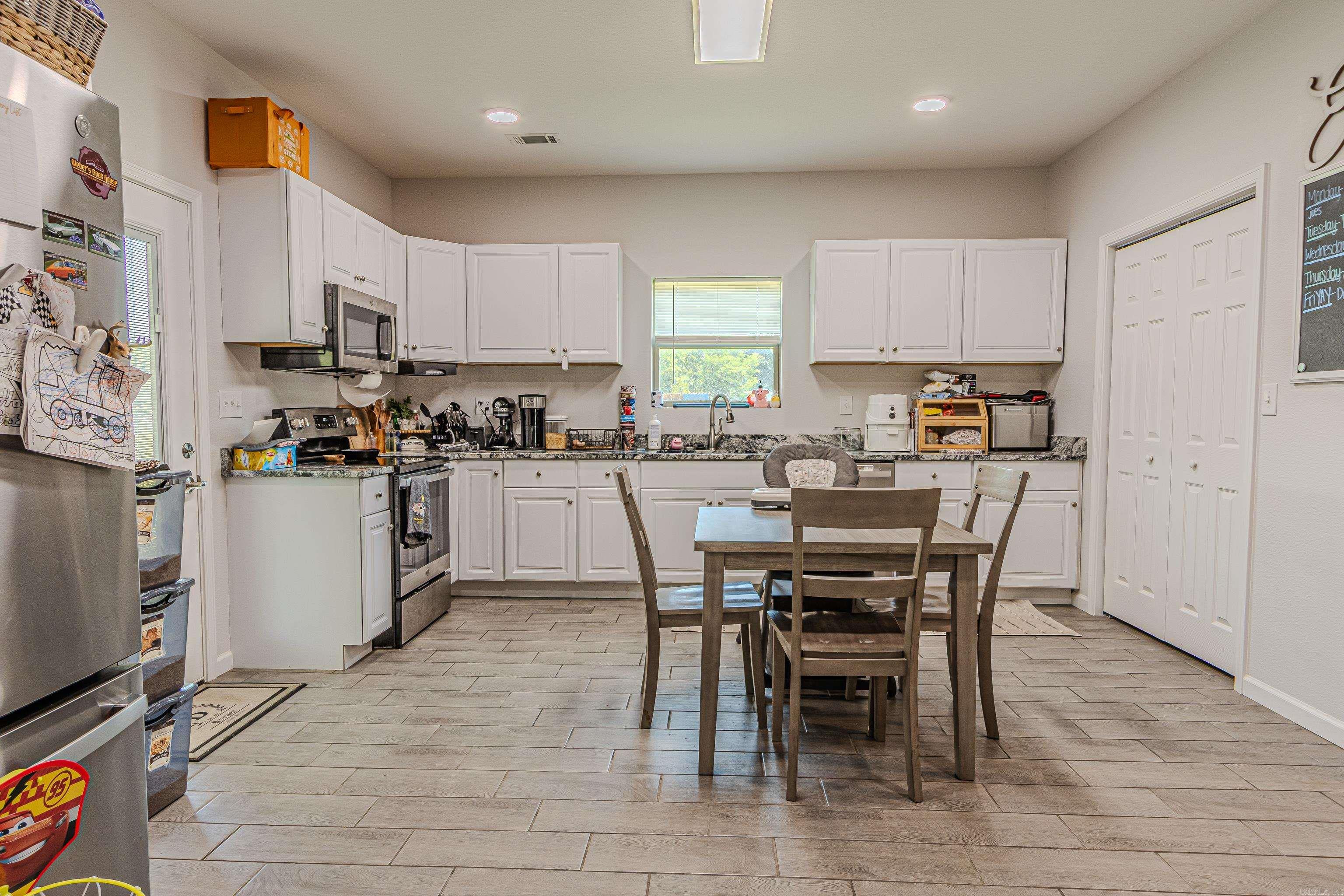 279 Cr 7922 Property Photo 6