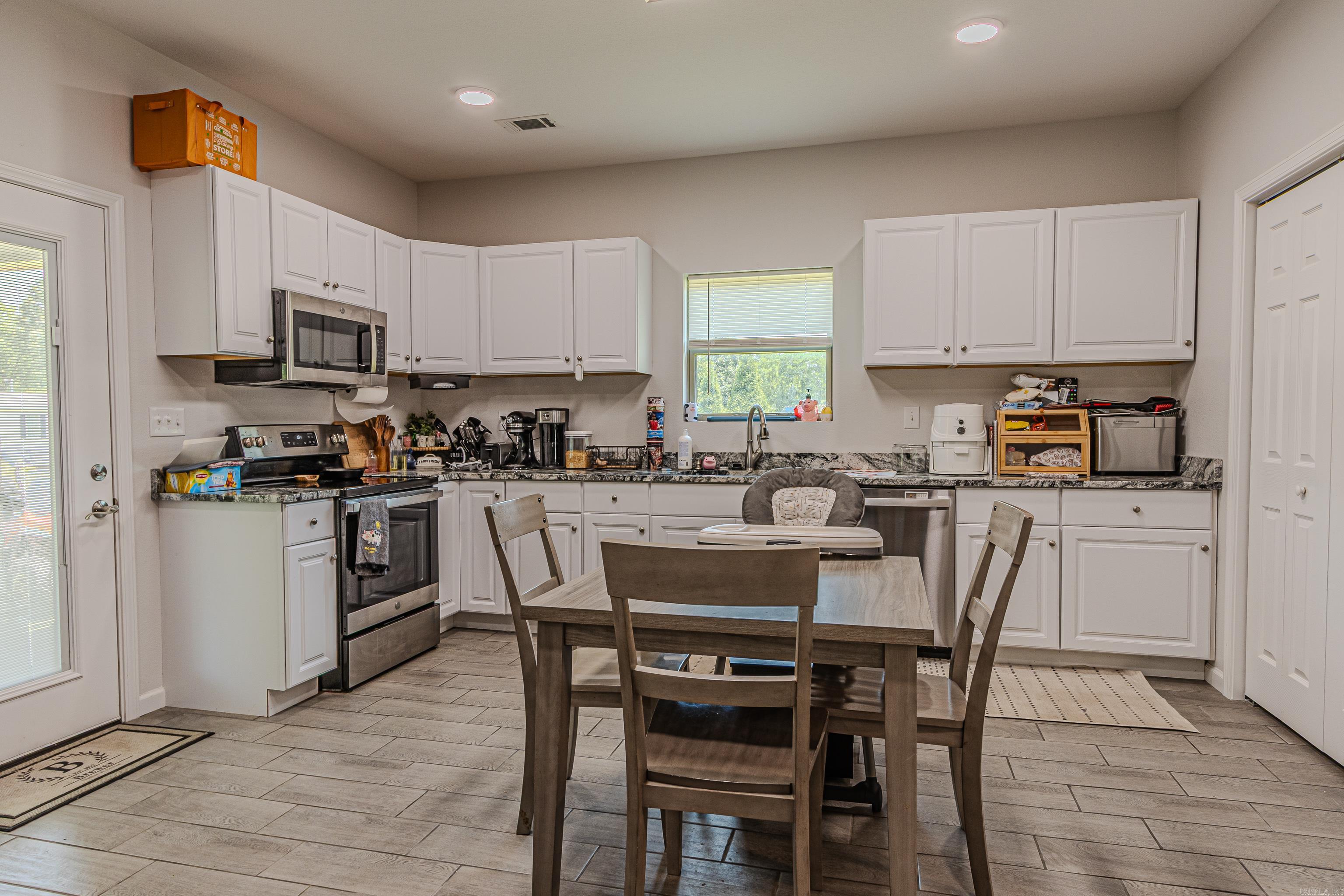 279 Cr 7922 Property Photo 7