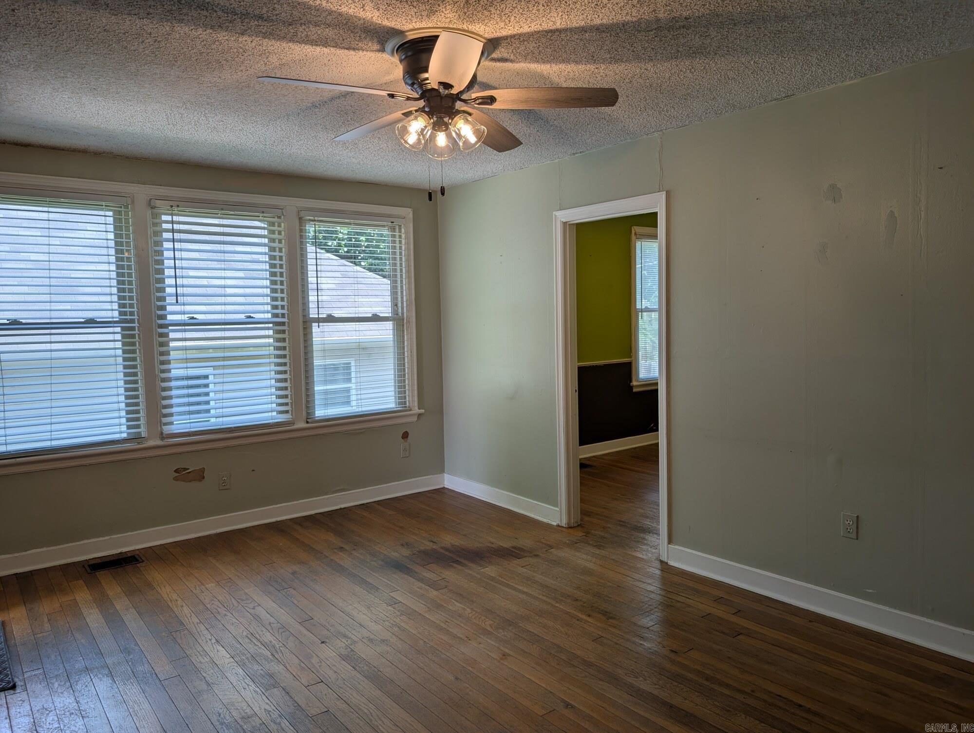 1705 S Pierce Property Photo 6