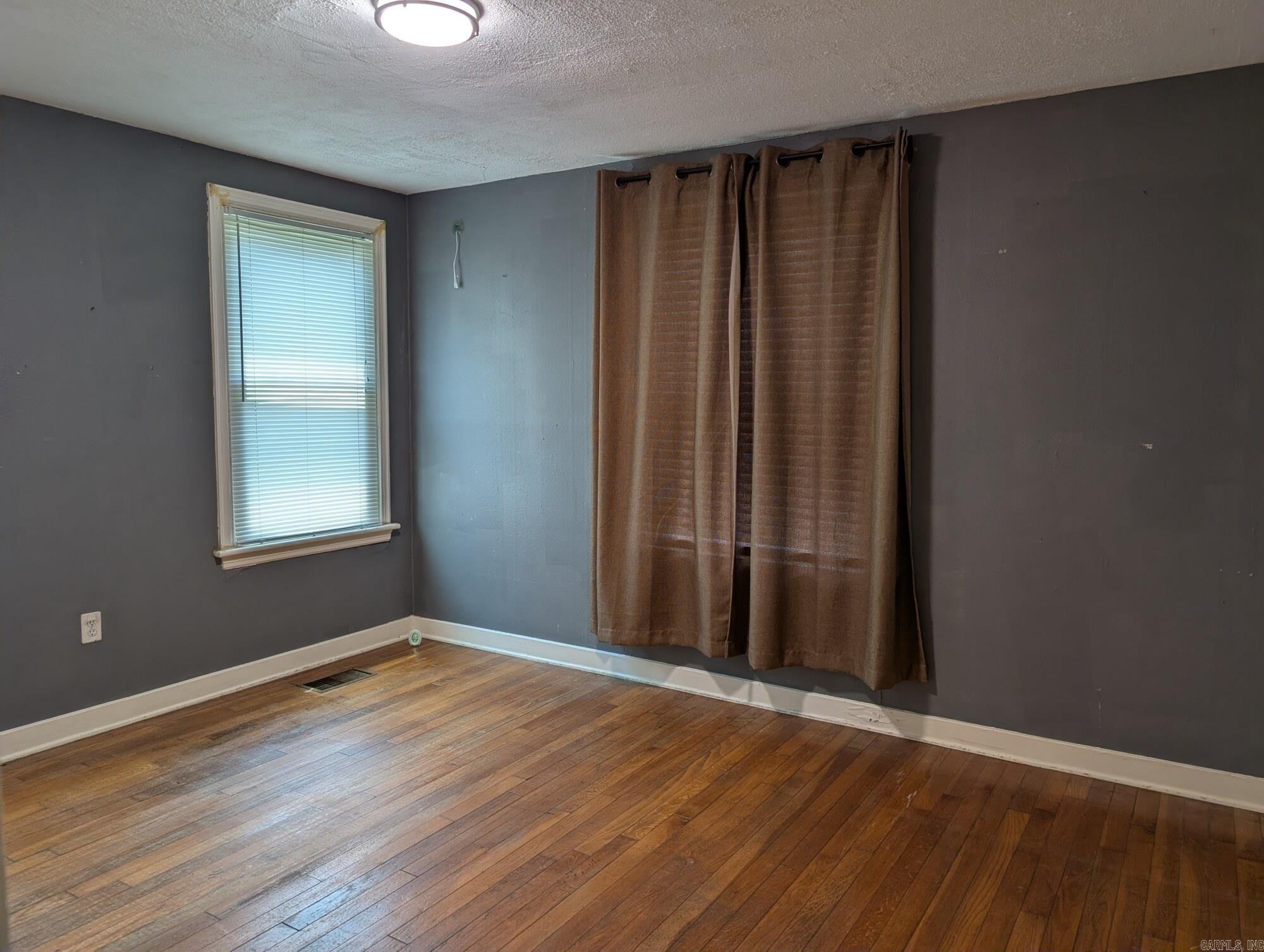1705 S Pierce Property Photo 17