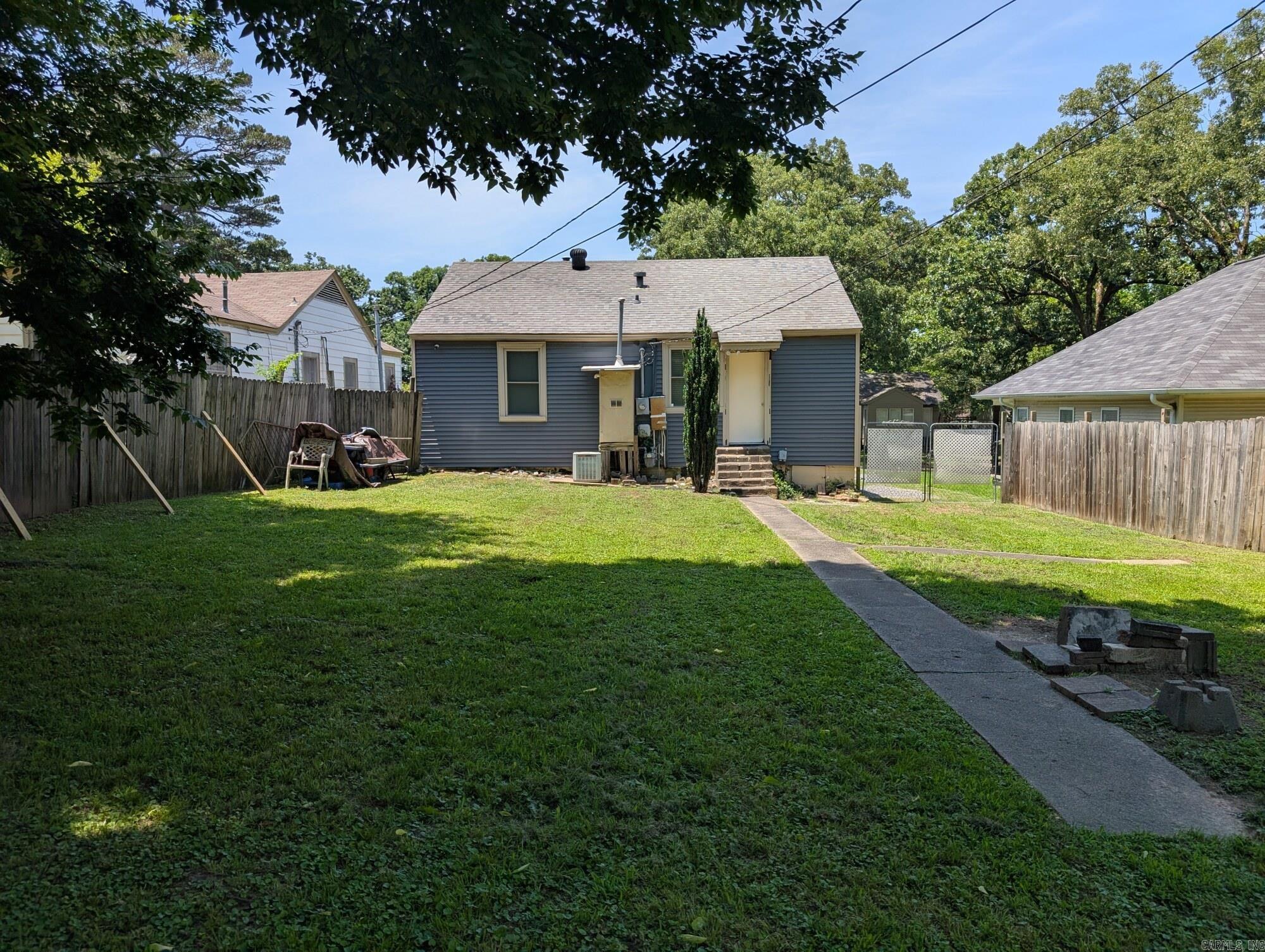 1705 S Pierce Property Photo 21