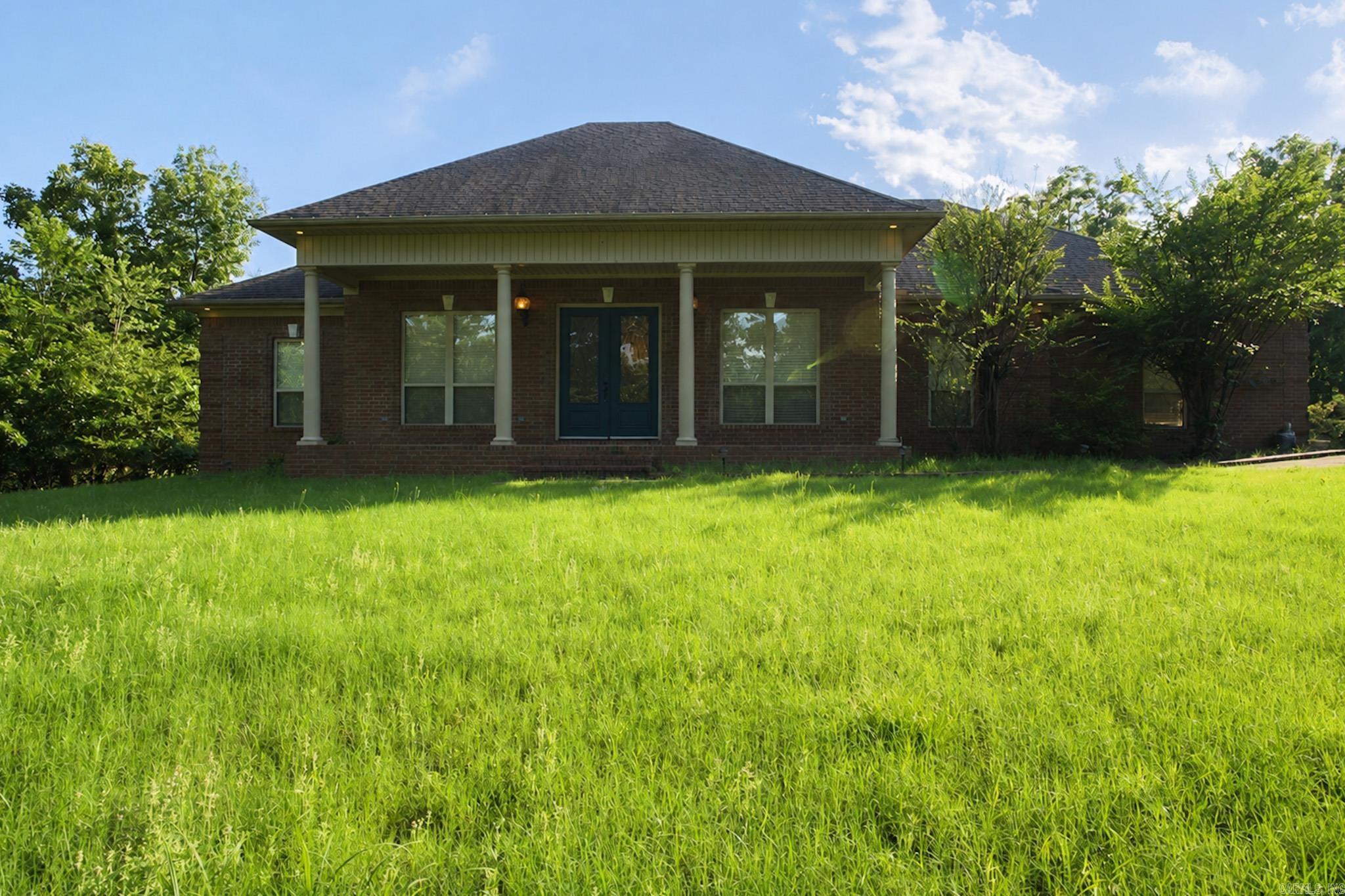 8423 Wolf Creek Ct Property Photo 3