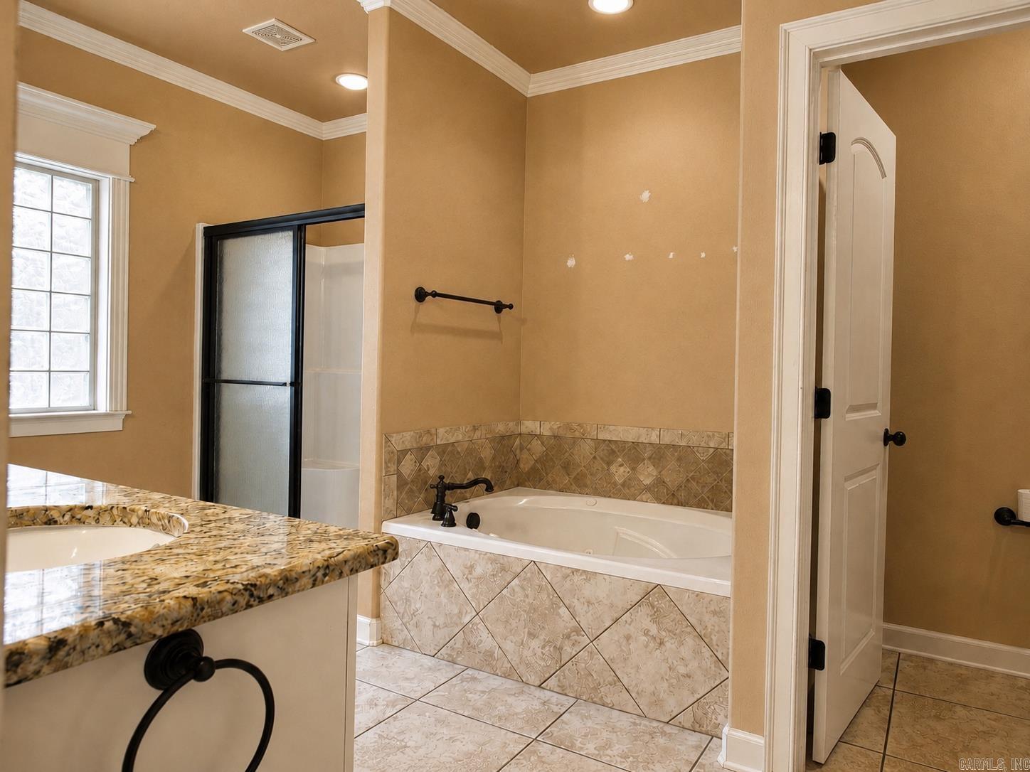 8423 Wolf Creek Ct Property Photo 13