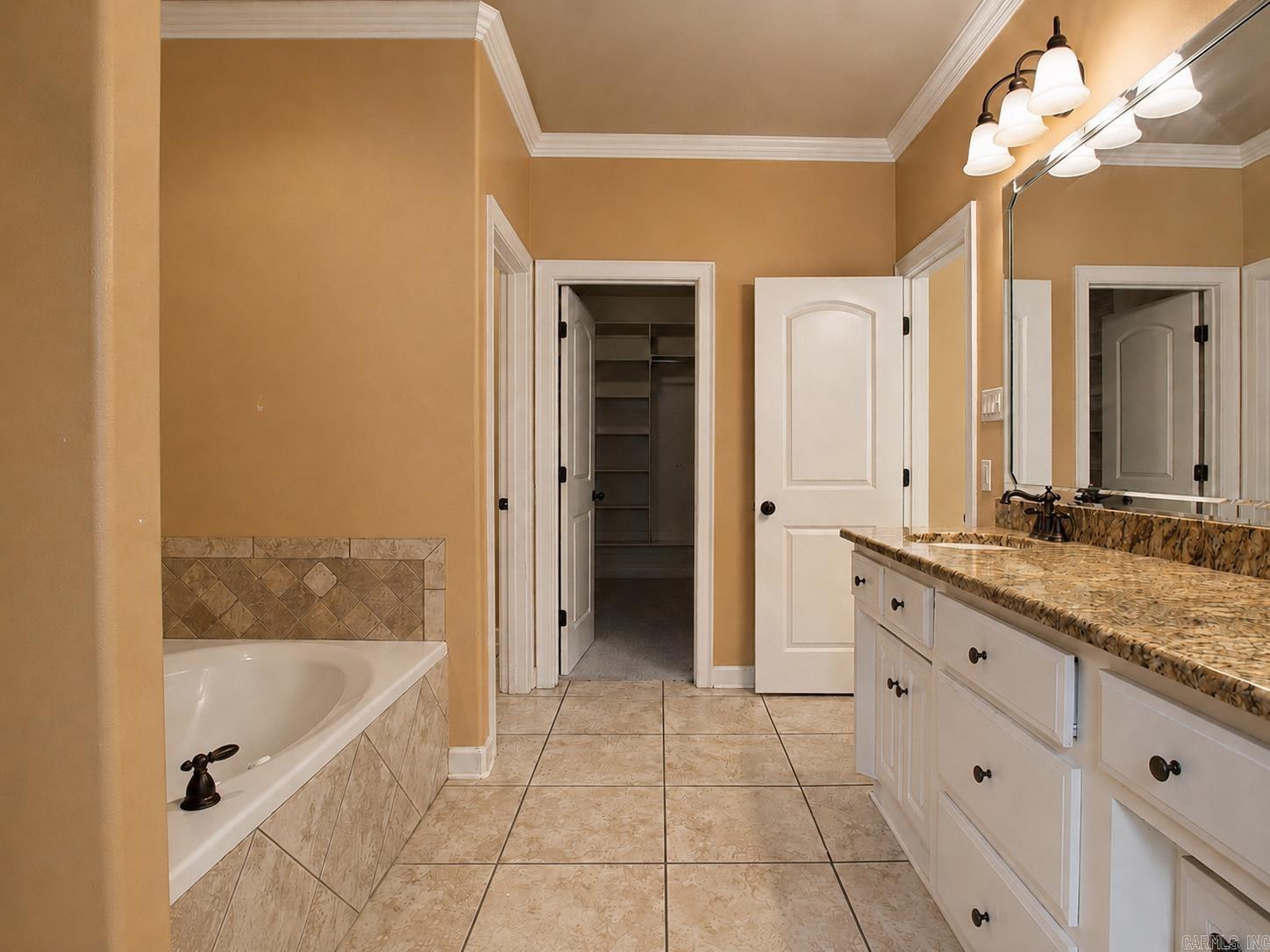 8423 Wolf Creek Ct Property Photo 18