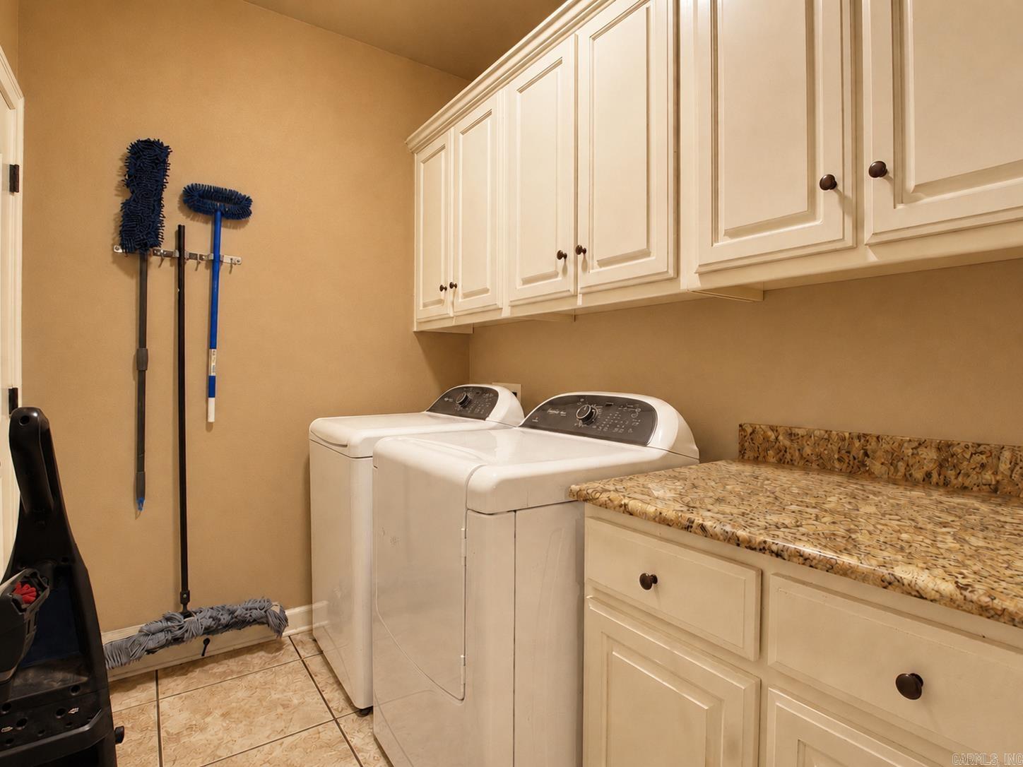 8423 Wolf Creek Ct Property Photo 42