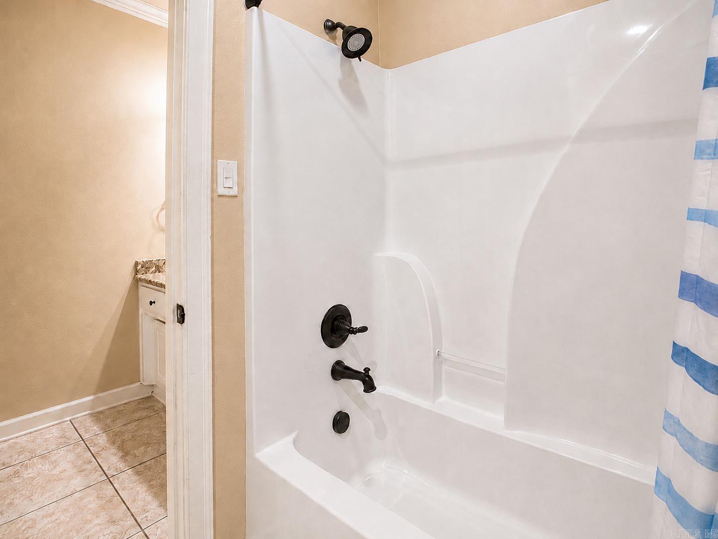 8423 Wolf Creek Ct Property Photo 43