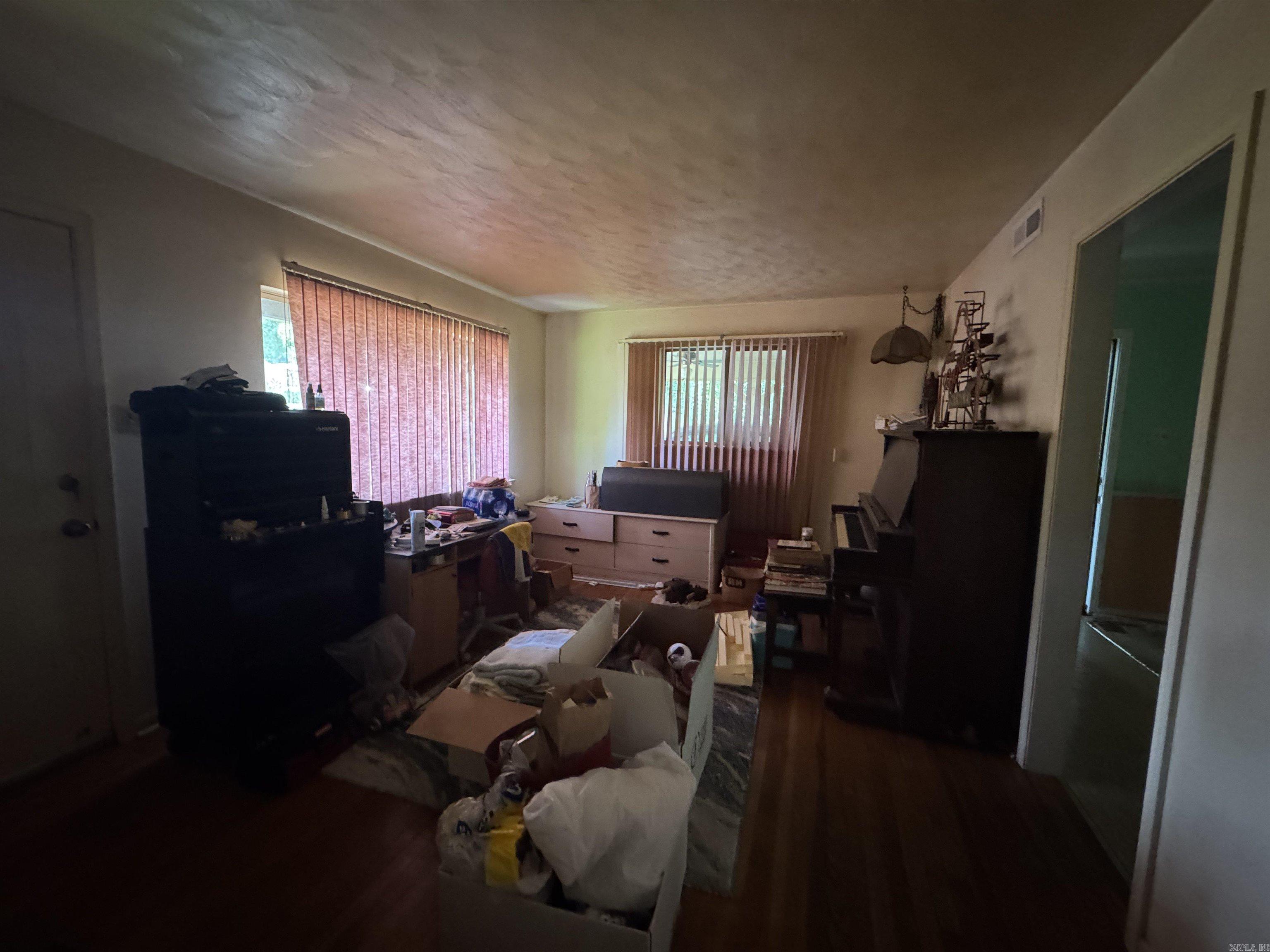 3115 Garniece Drive Property Photo 4