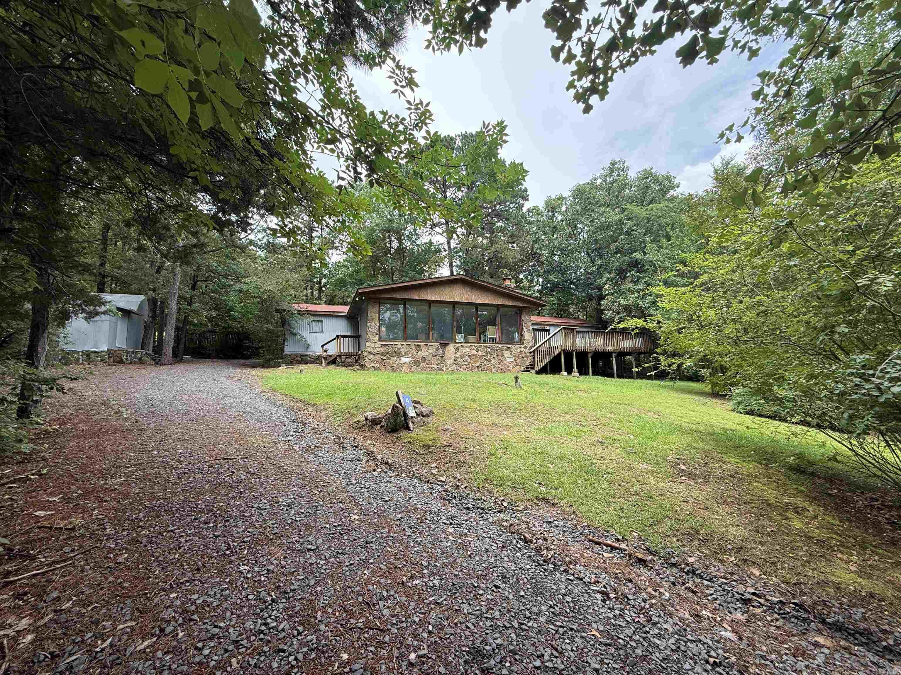 40 Whitewood Circle Property Photo 2