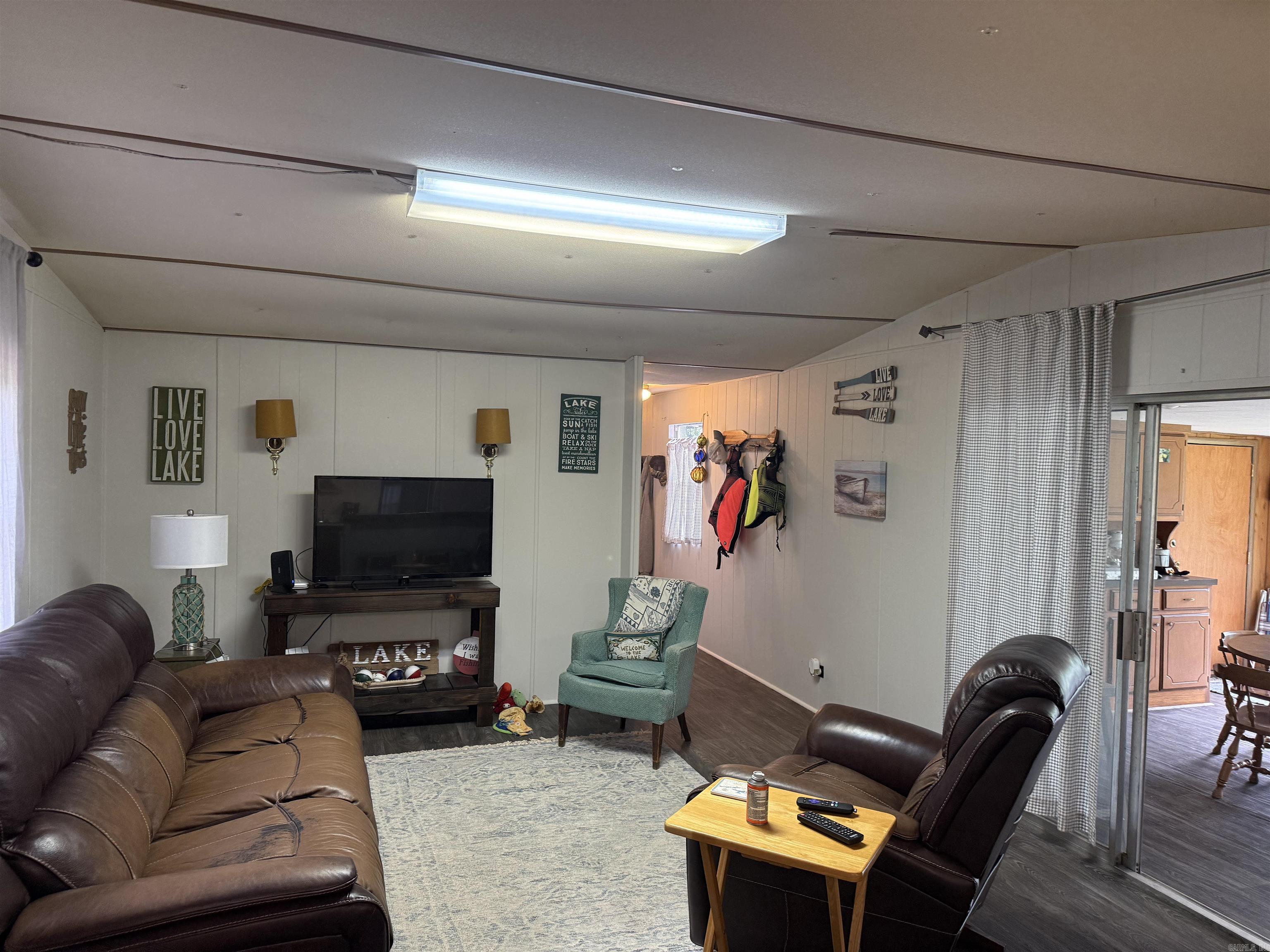 40 Whitewood Circle Property Photo 27