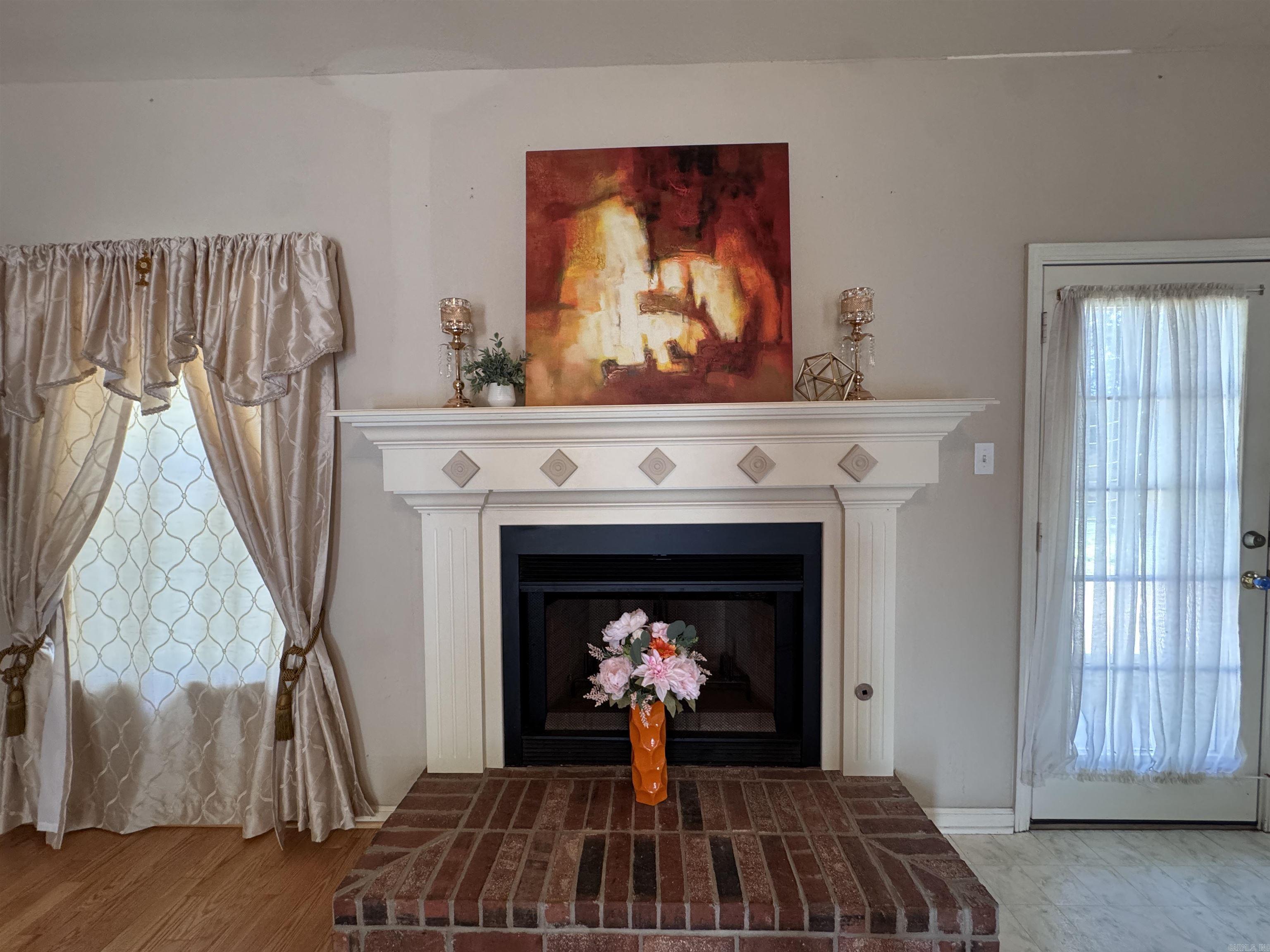 3328 Meadow Creek Drive Property Photo 4
