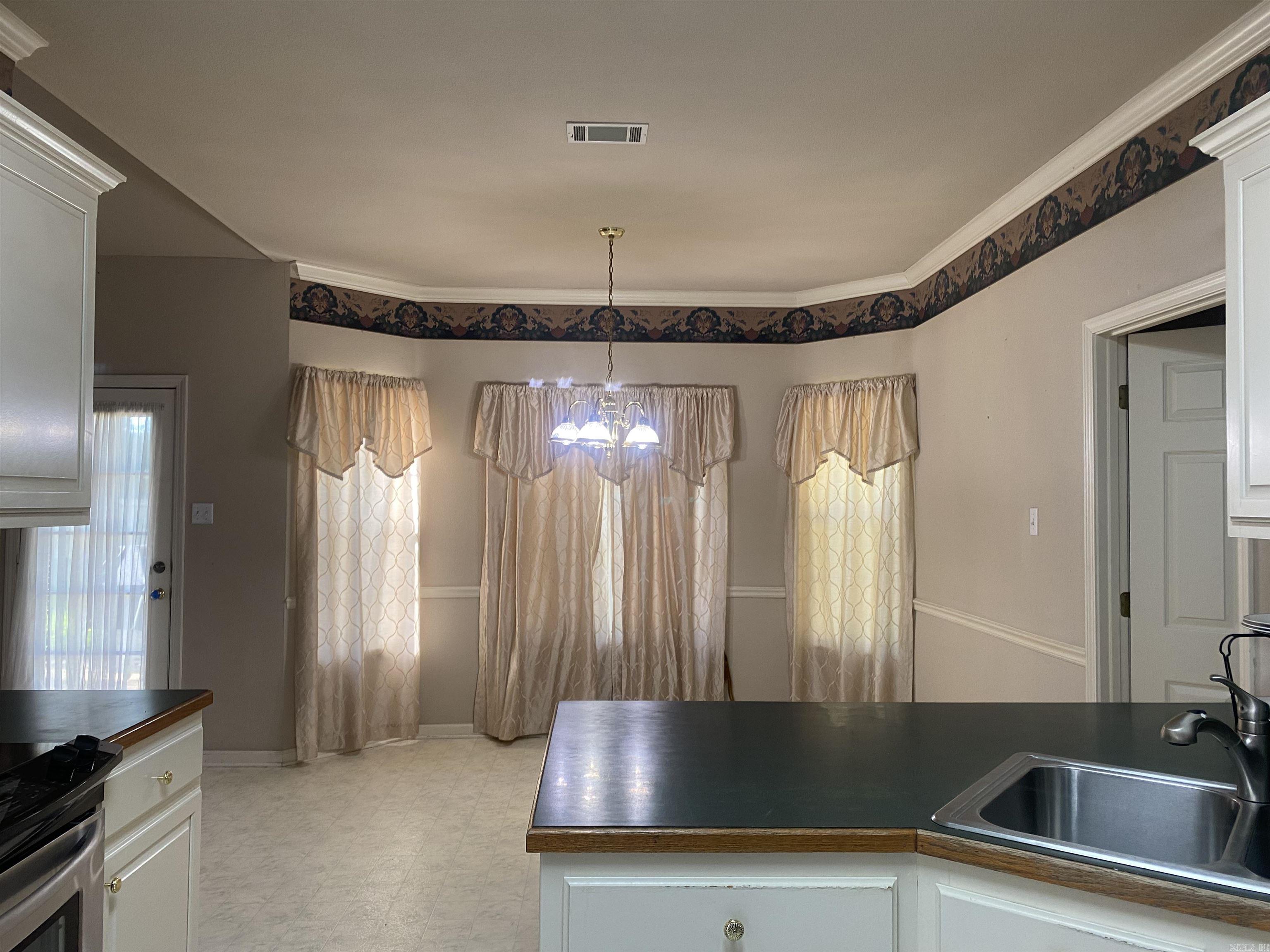 3328 Meadow Creek Drive Property Photo 13