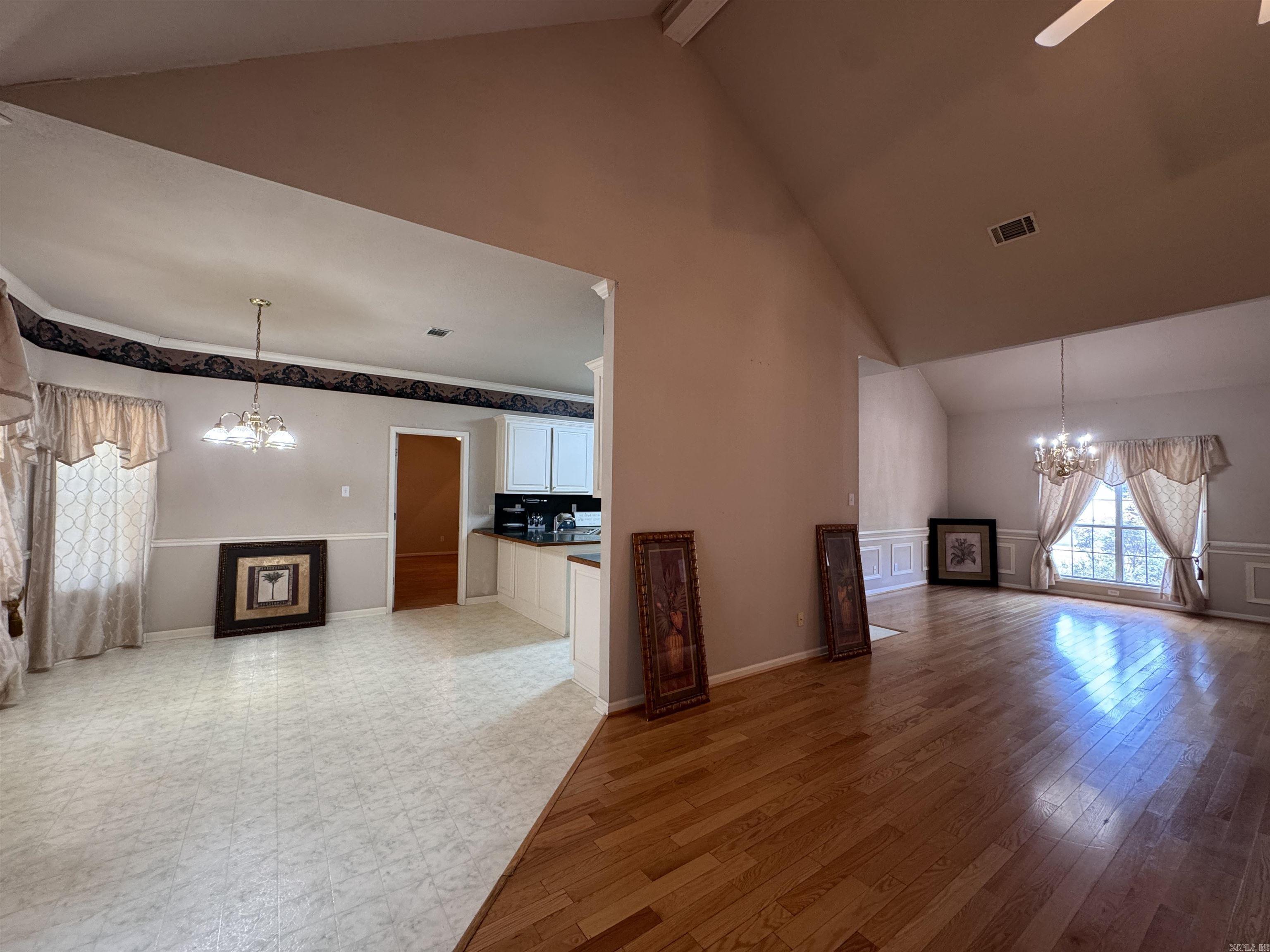 3328 Meadow Creek Drive Property Photo 14