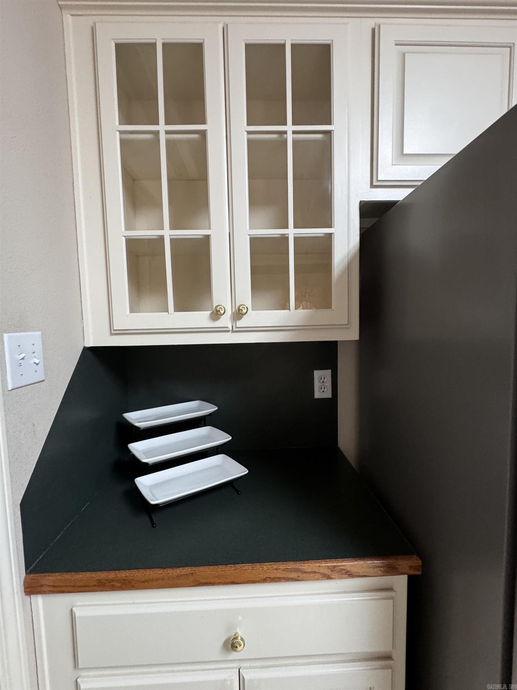 3328 Meadow Creek Drive Property Photo 20