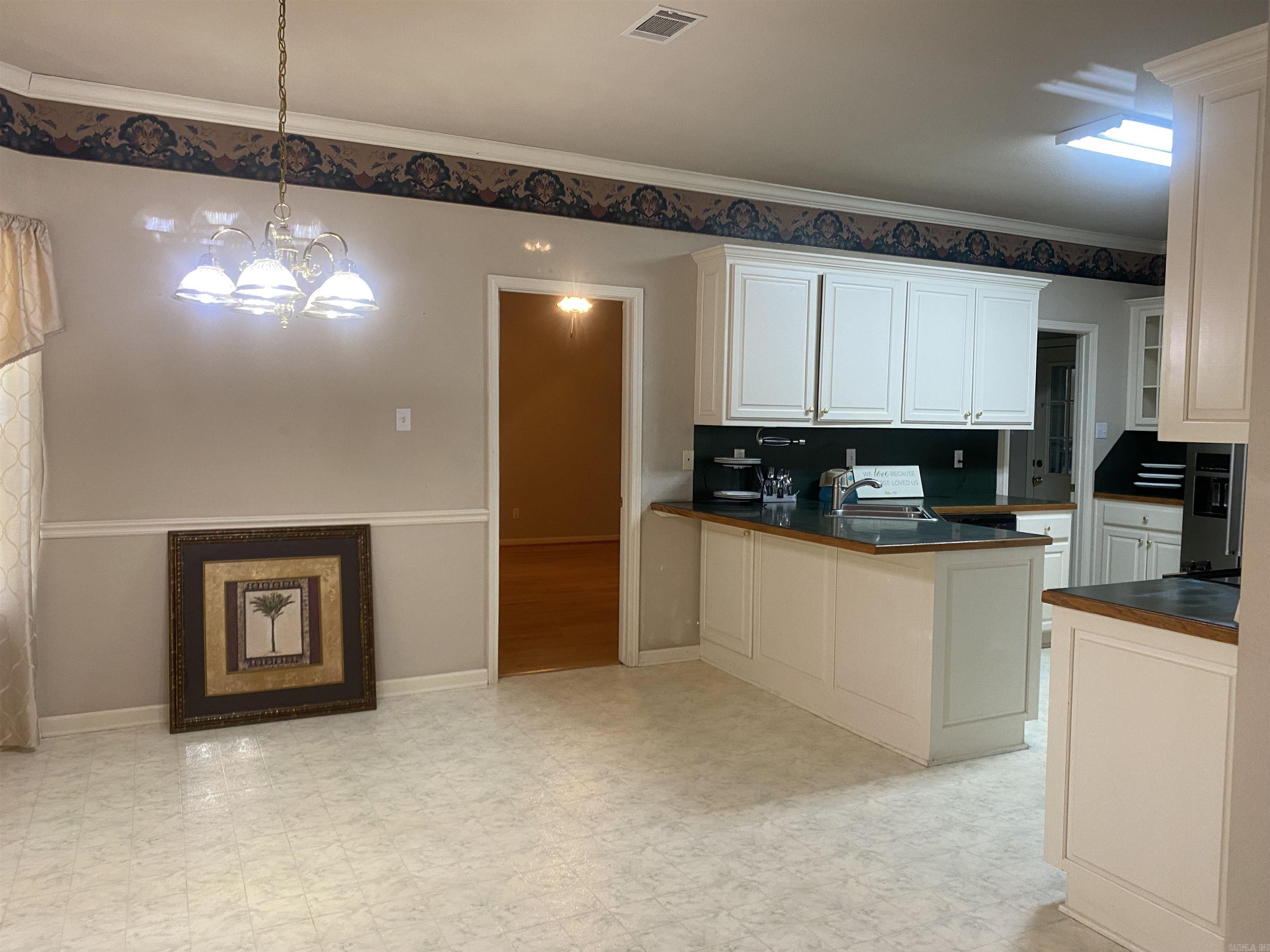 3328 Meadow Creek Drive Property Photo 22