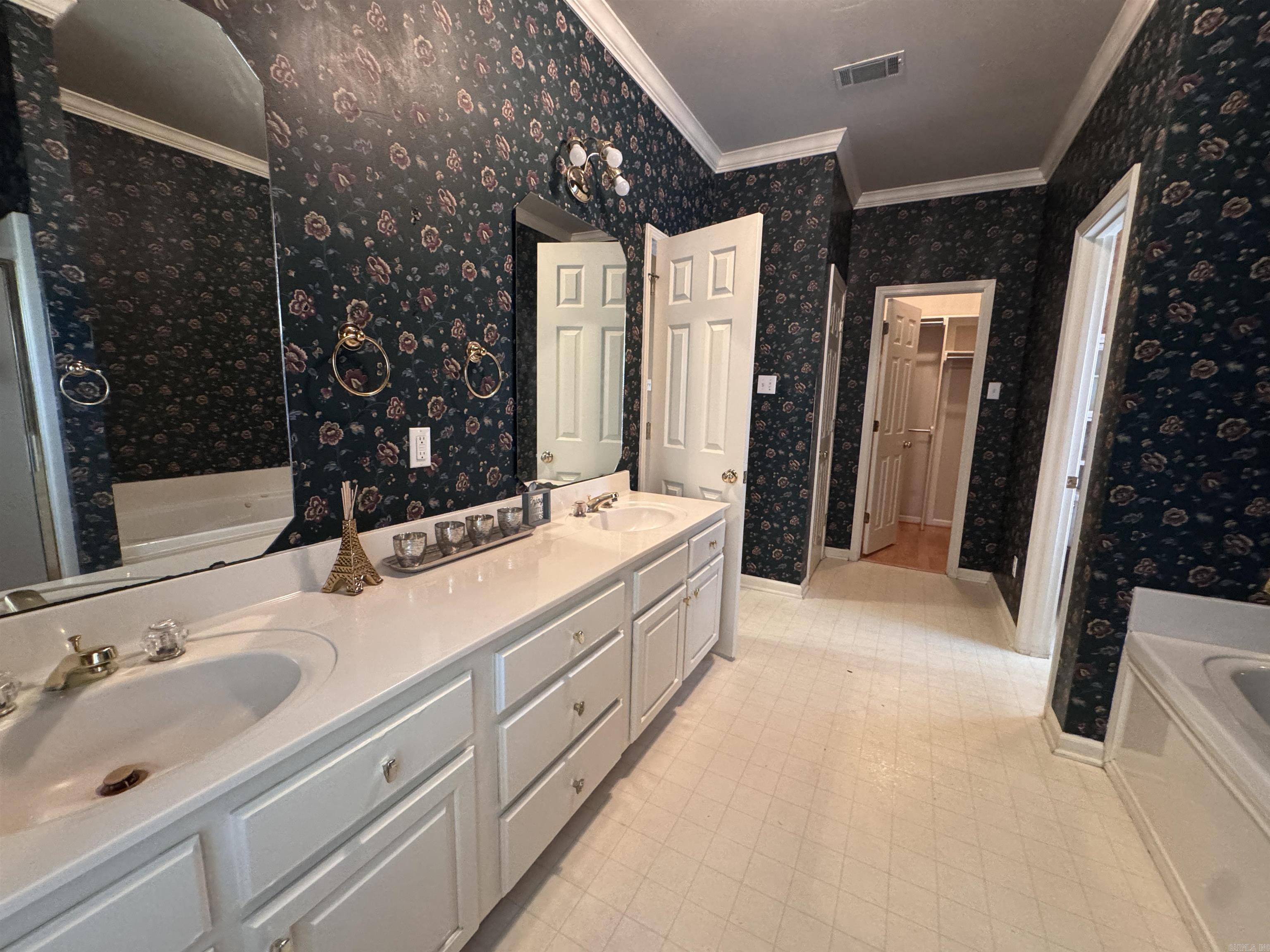 3328 Meadow Creek Drive Property Photo 33