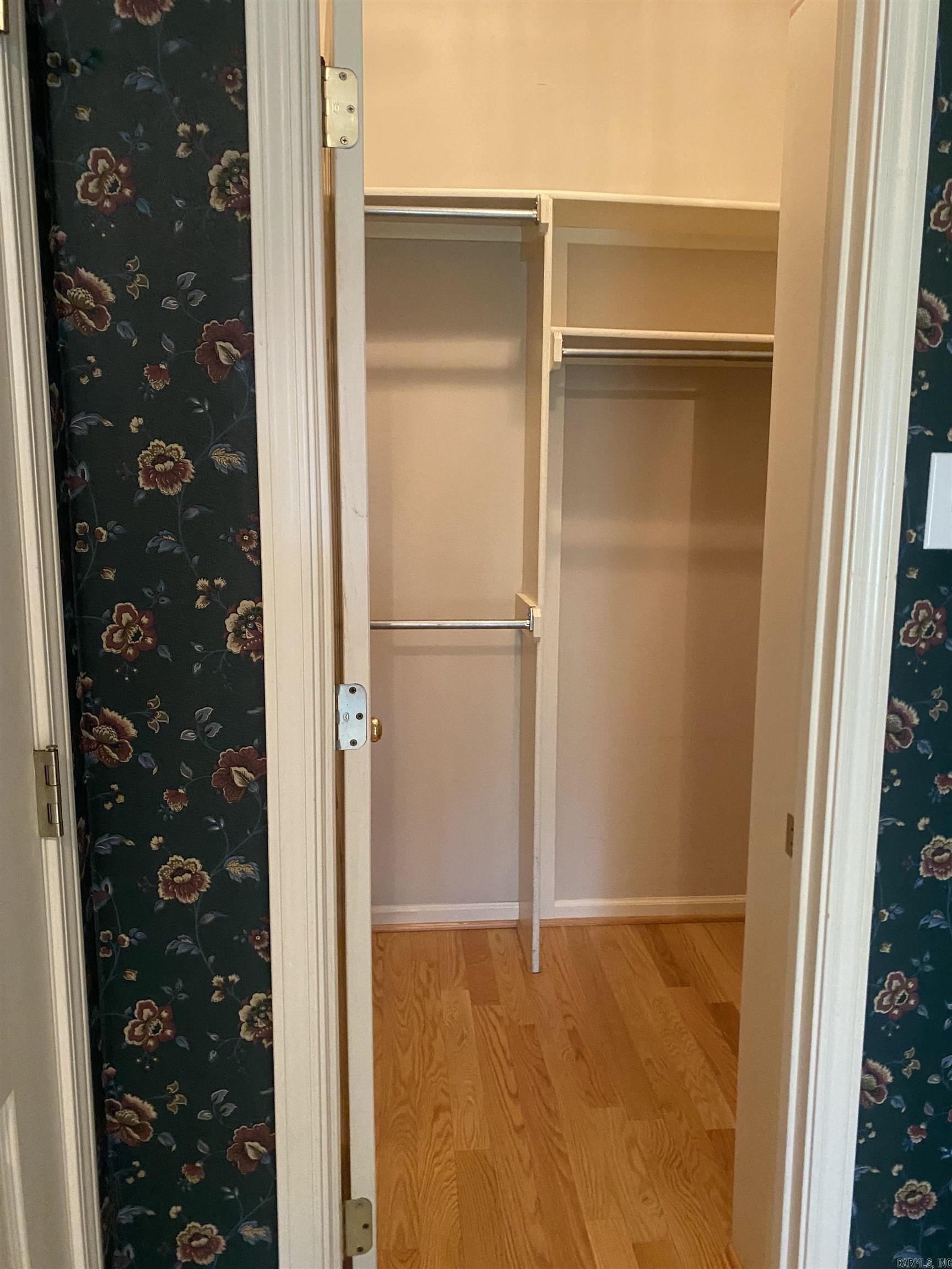 3328 Meadow Creek Drive Property Photo 35