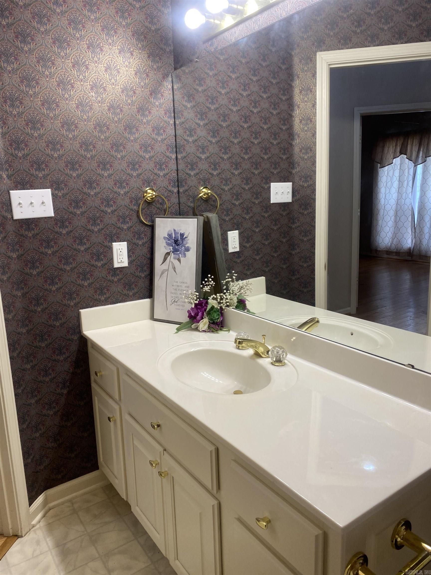 3328 Meadow Creek Drive Property Photo 39